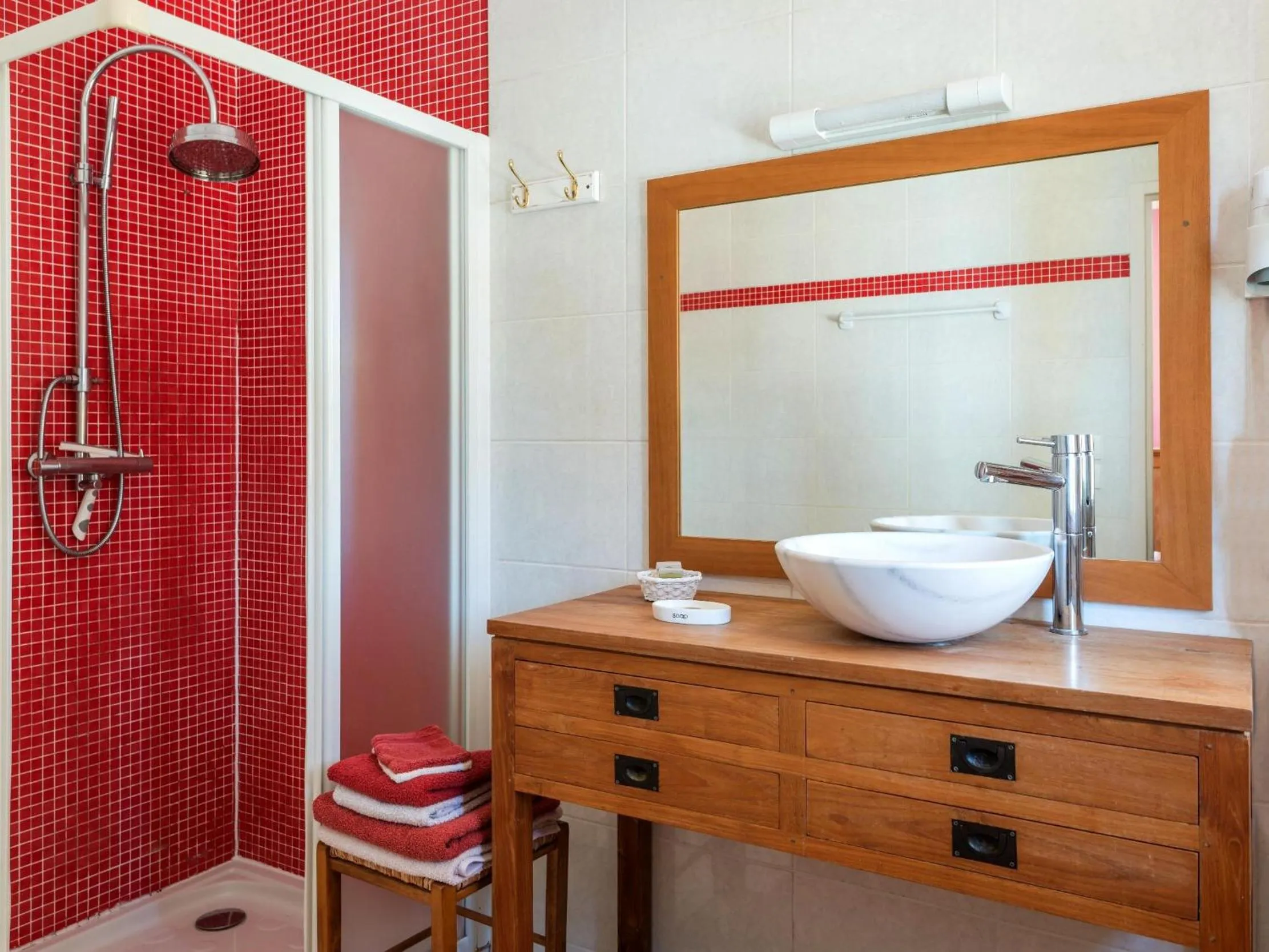 Logis Hôtel L'Adourable Auberge