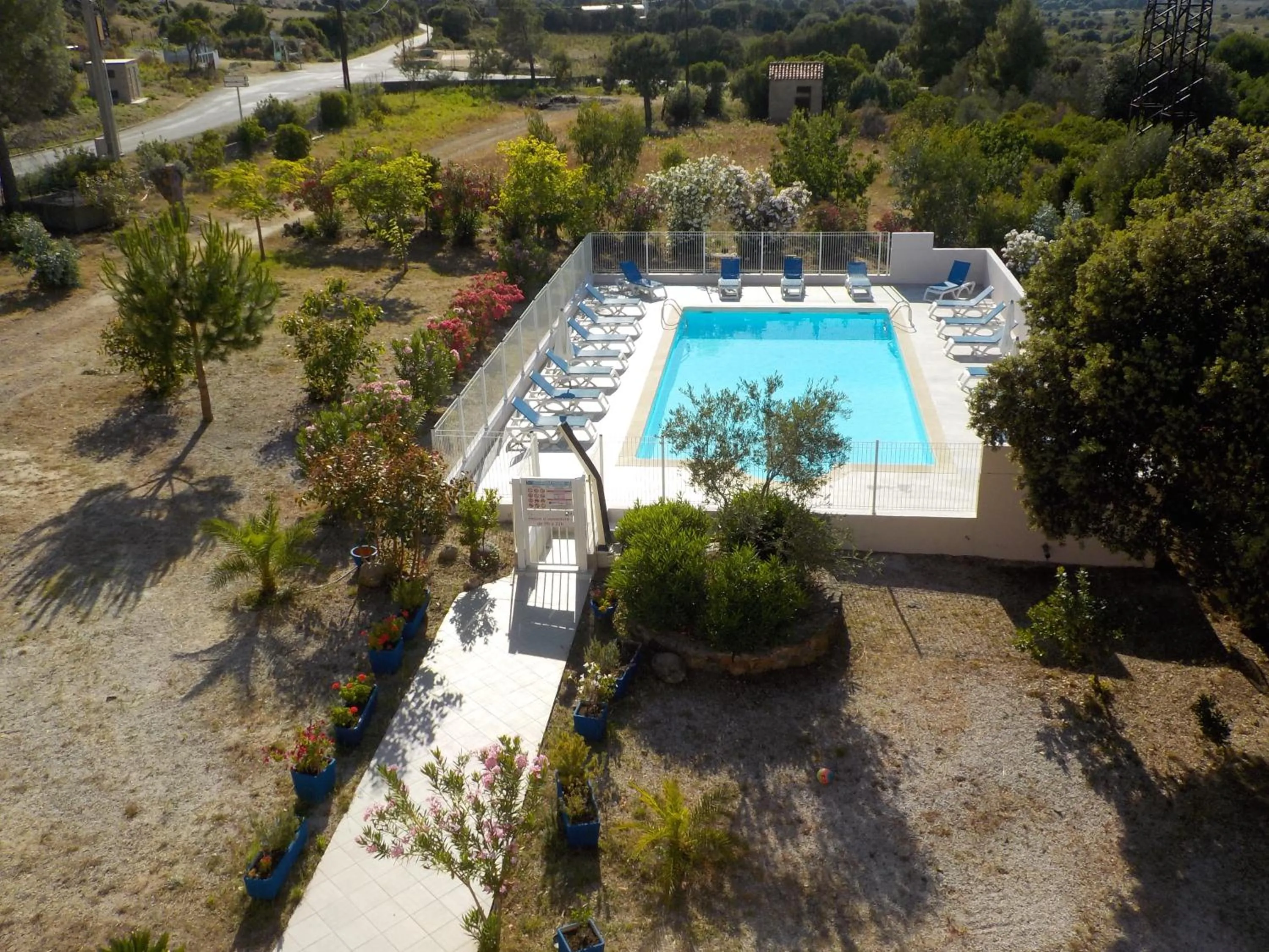 Swimming pool in Hotel Cinque Arcate