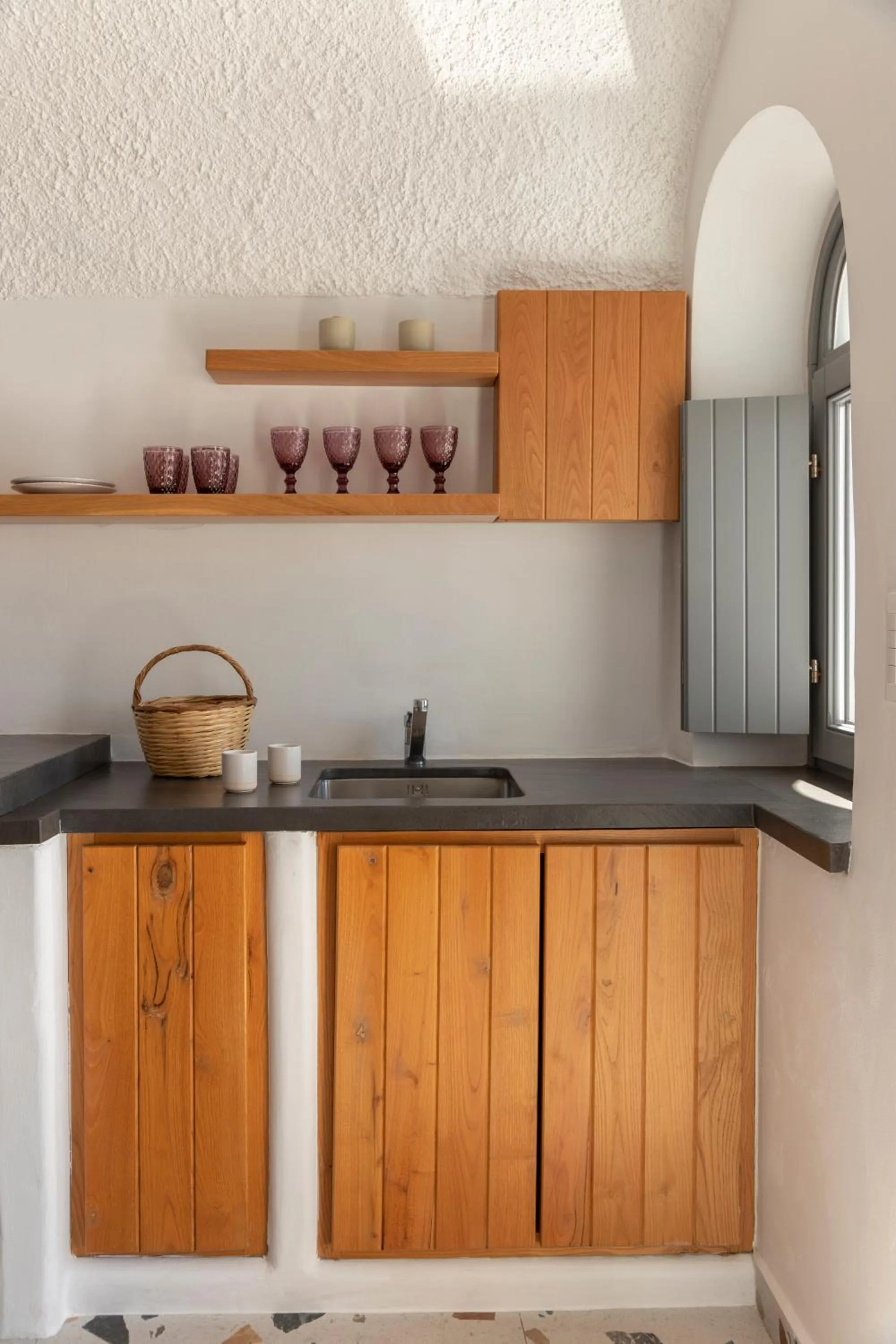 Kitchen or kitchenette in LUKAS Aethereal Living