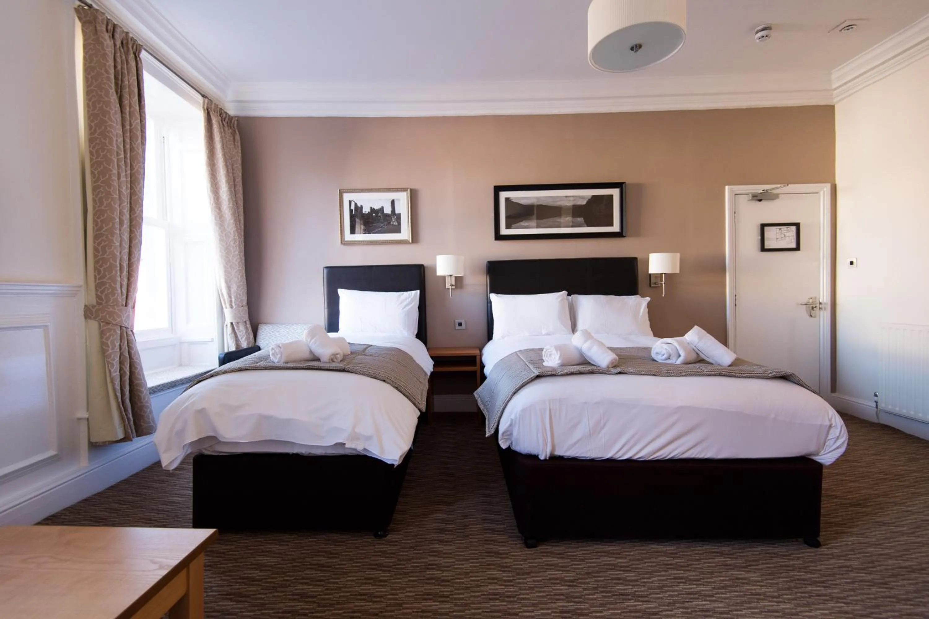 Photo of the whole room, Bed in The Wellington