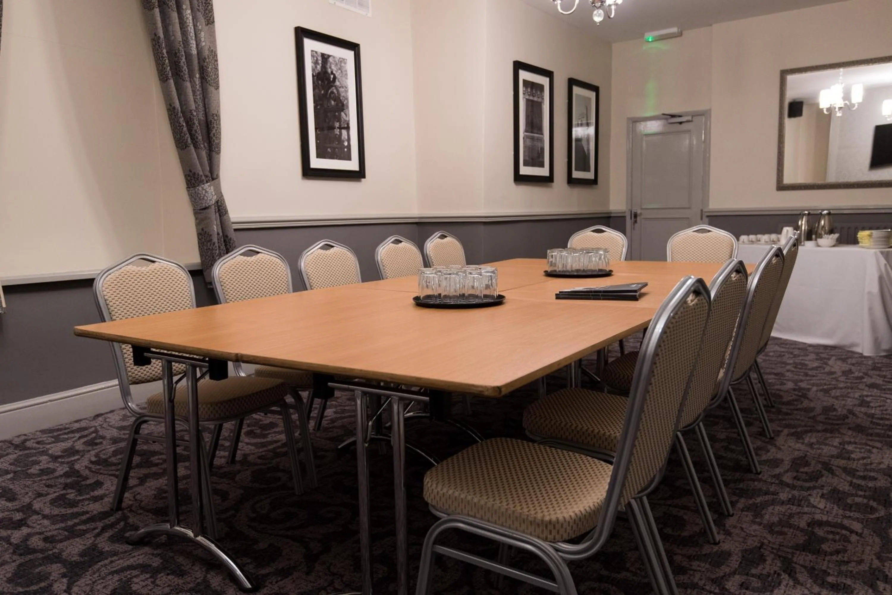 Business facilities in The Wellington