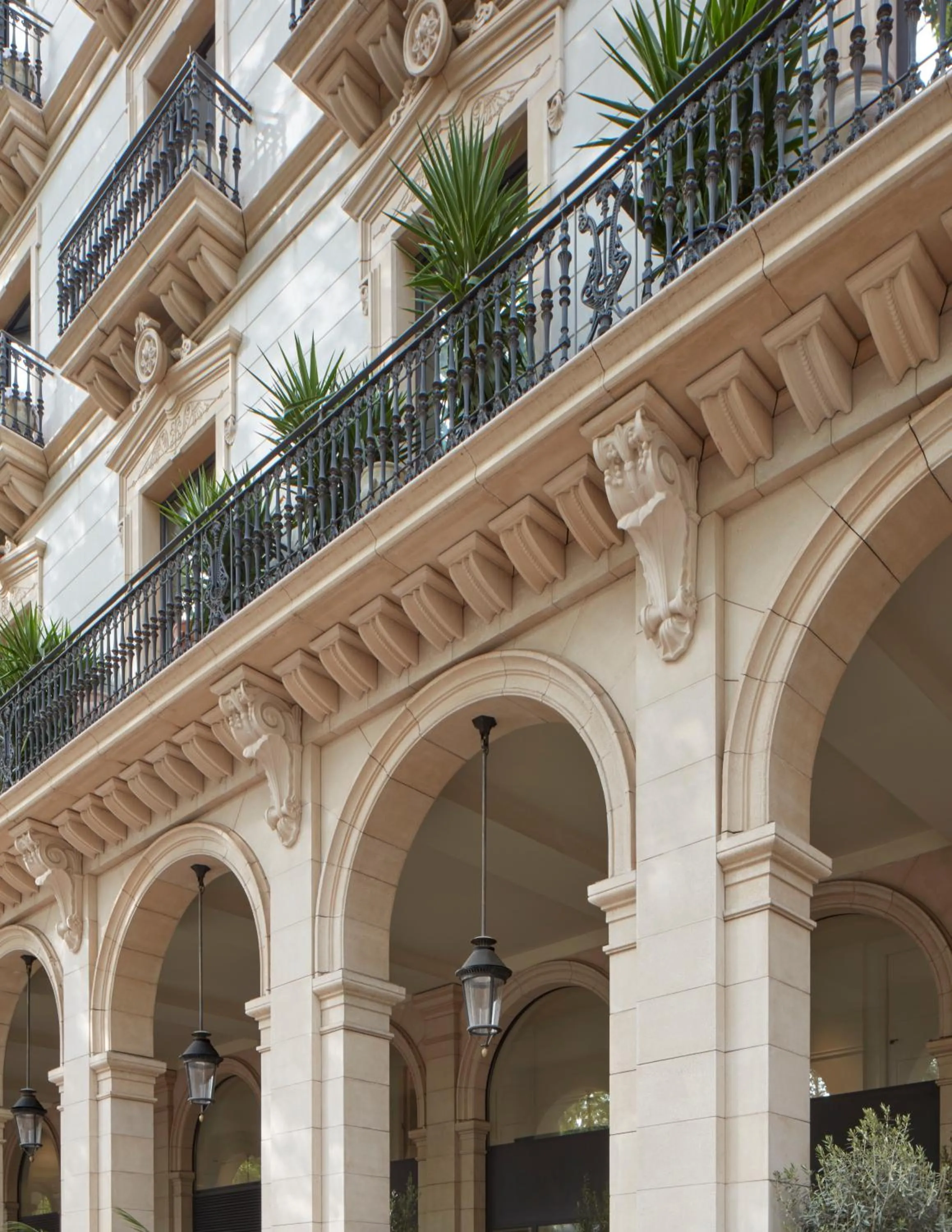 Property building in Miiro Borneta