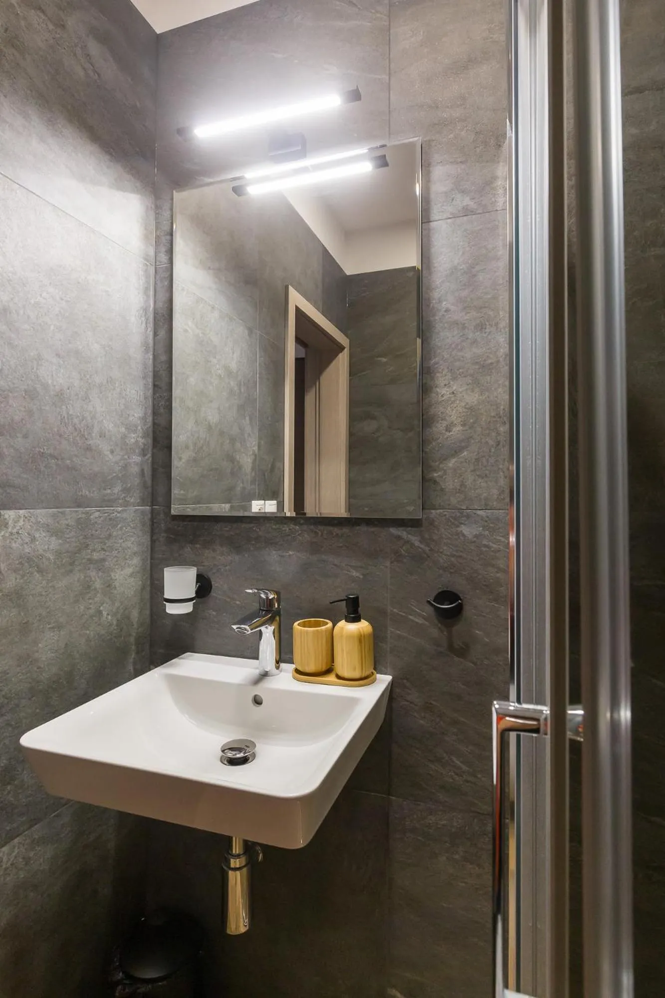 Bathroom in Bed & Breakfast Hotel Perla