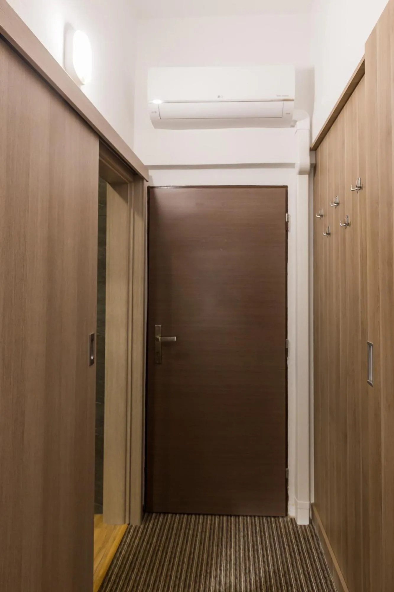 air conditioner in Bed & Breakfast Hotel Perla