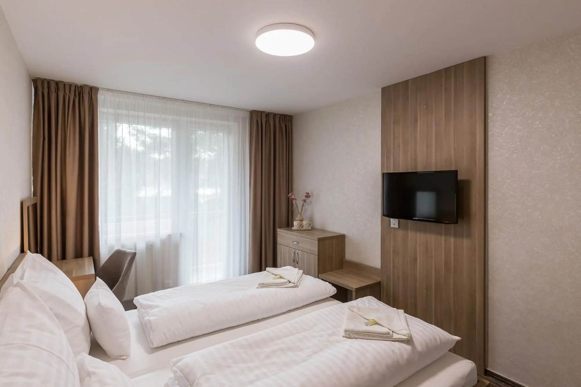 TV and multimedia in Bed & Breakfast Hotel Perla
