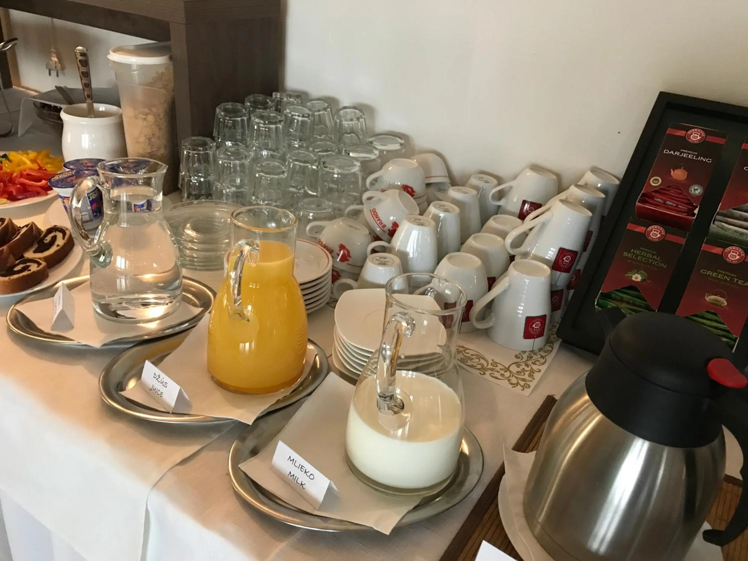 Breakfast in Bed & Breakfast Hotel Perla