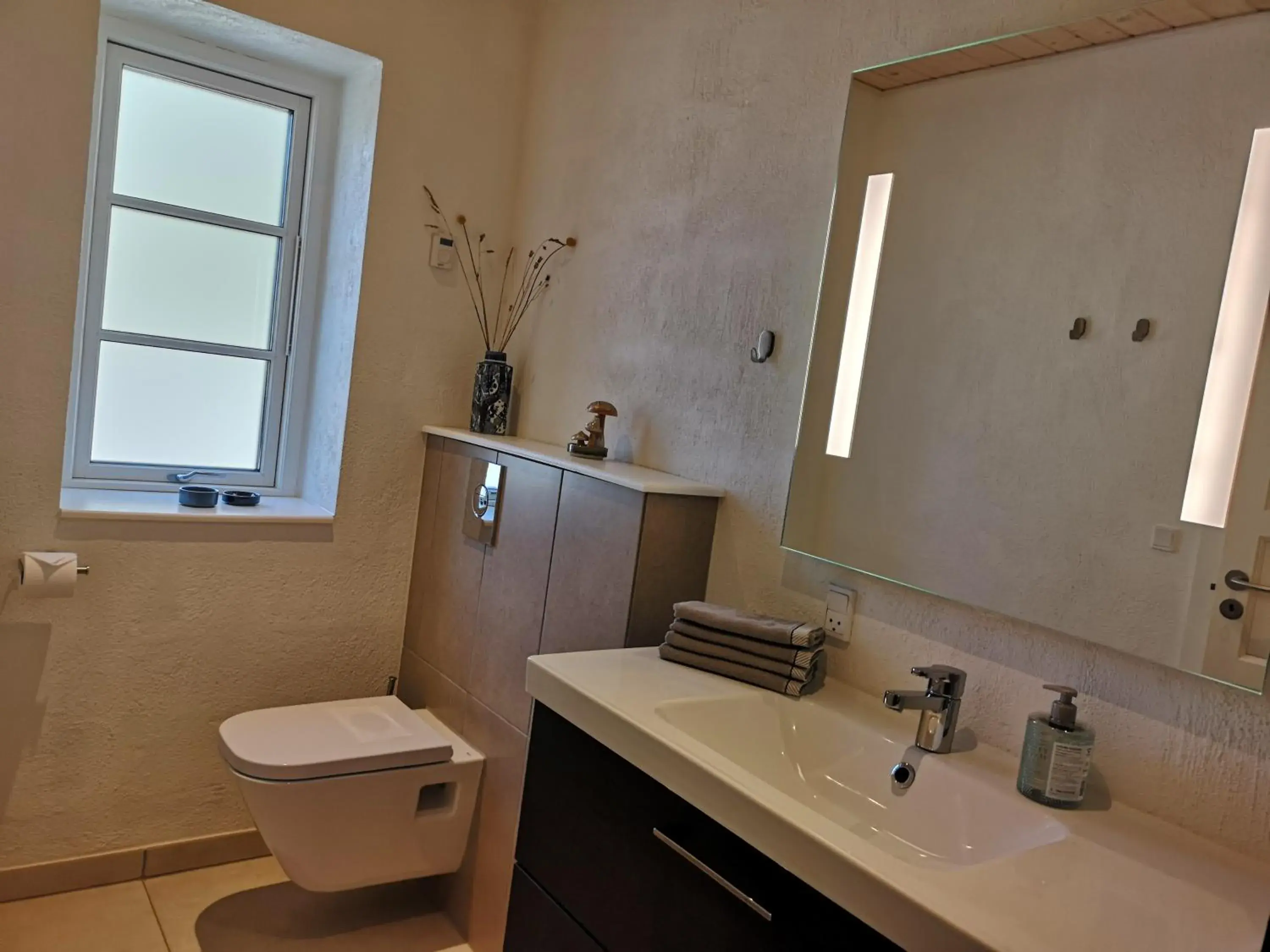 Twin Room with Private Bathroom in Billund Holiday - Assengaard B & B Twin Room with Private Bathroom in Billund Holiday - Assengaard B & B