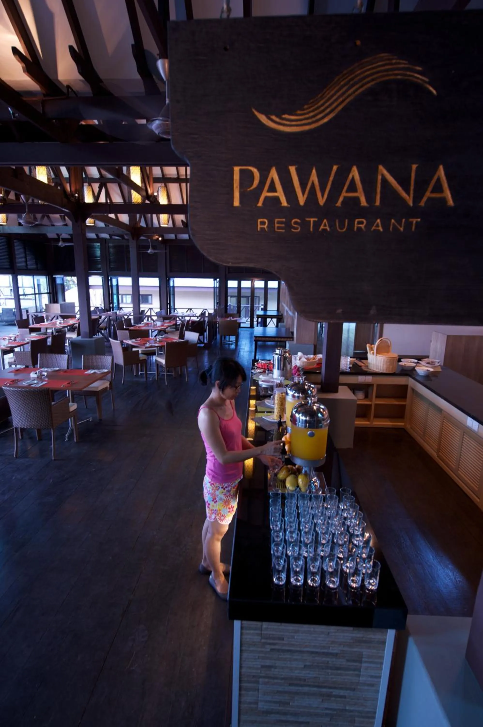 Restaurant/places to eat in Tunamaya Beach & Spa Resort Tioman Island