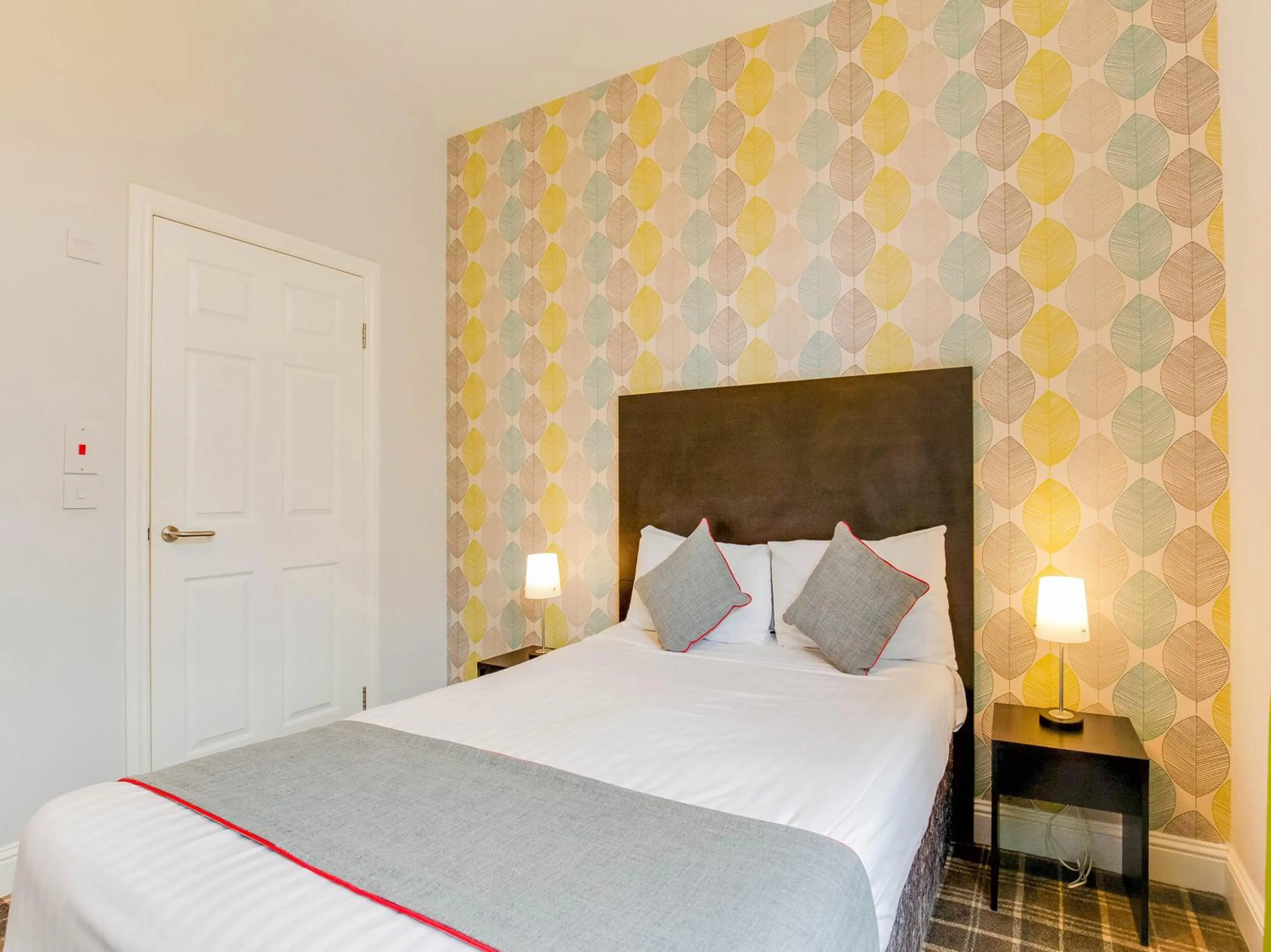 Bedroom, Bed in Lost Guest House Stirling