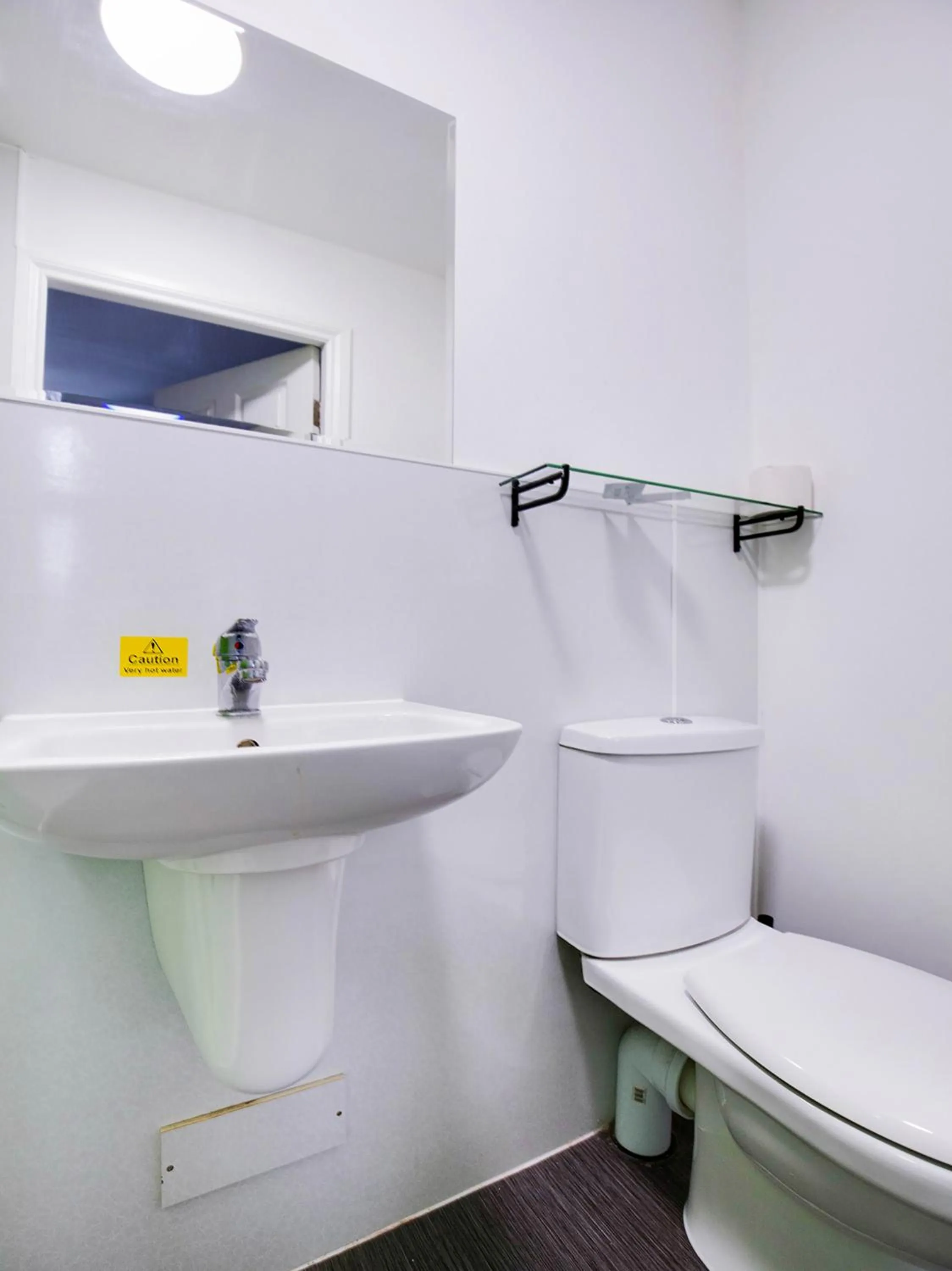 Bathroom in Lost Guest House Stirling