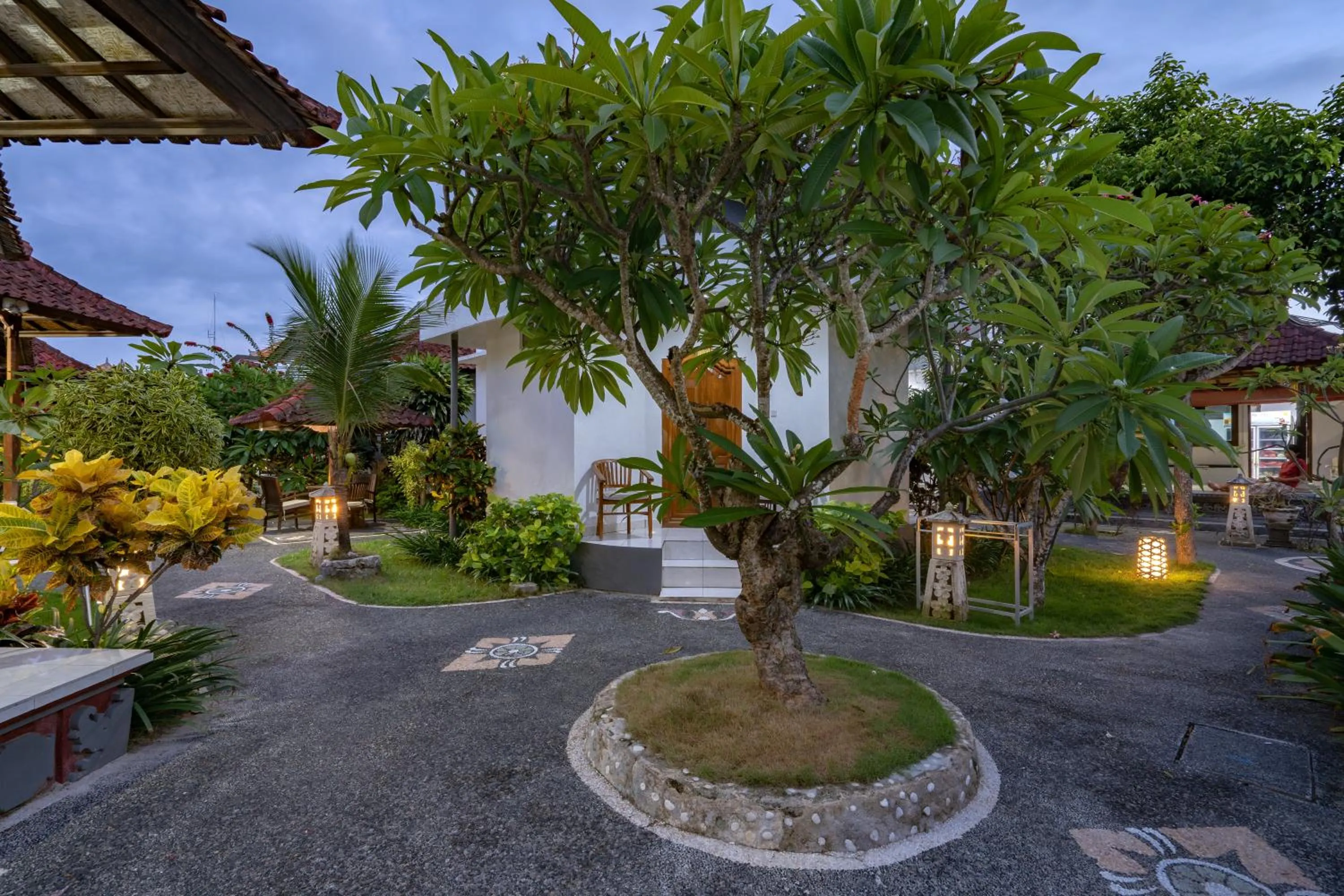 Garden view in Nusa Indah Bungalow