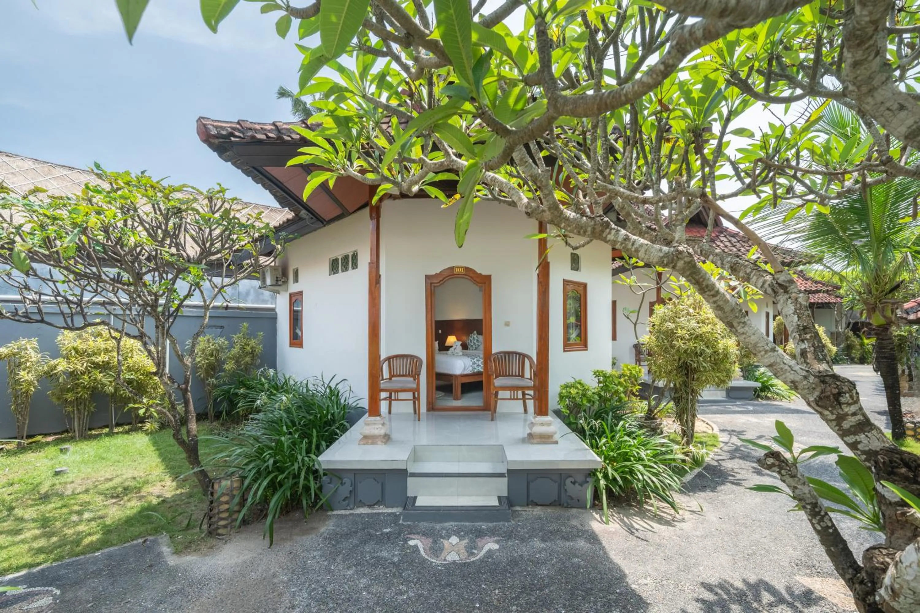 Nusa Indah Bungalow