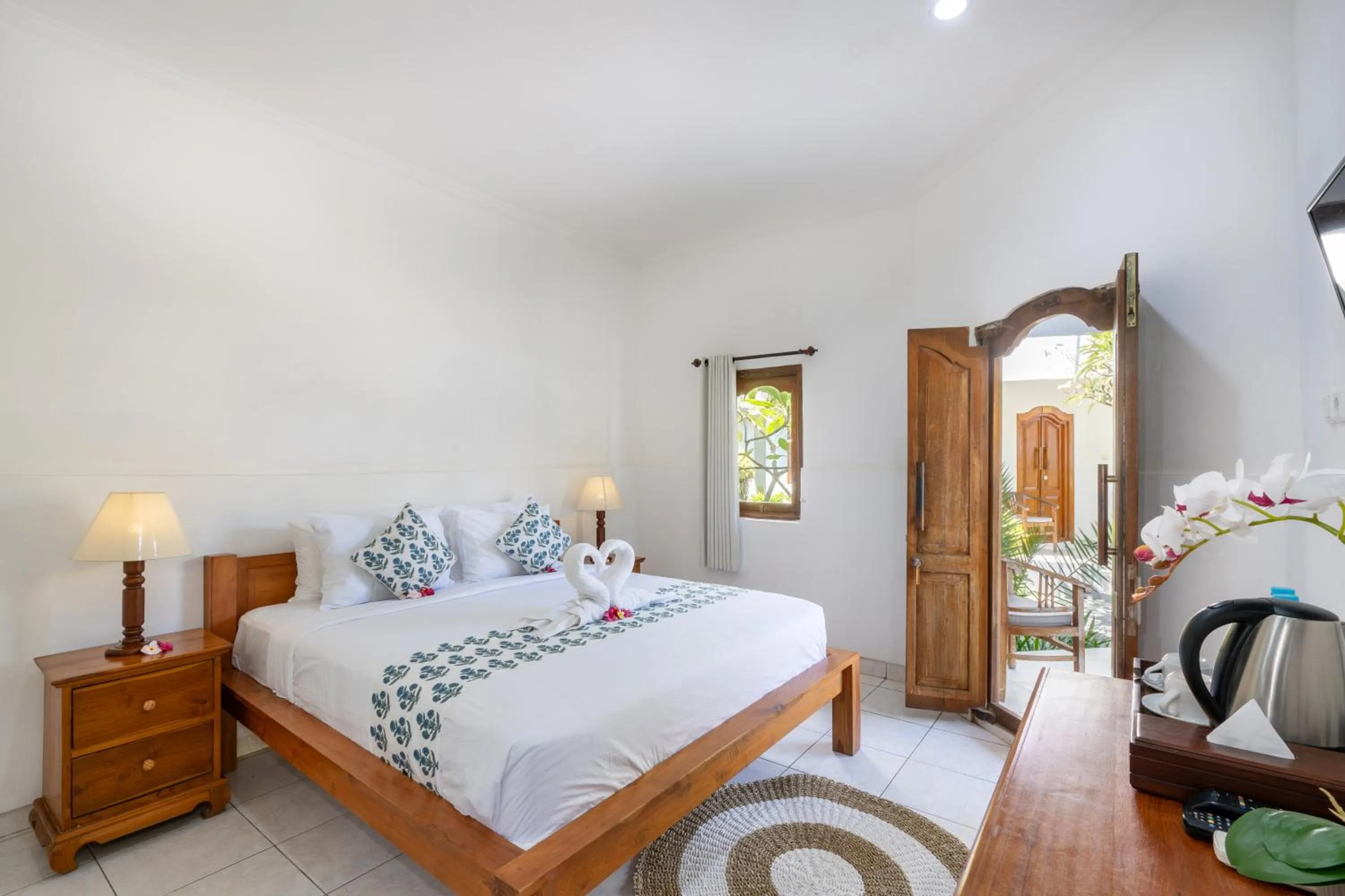 Bed in Nusa Indah Bungalow