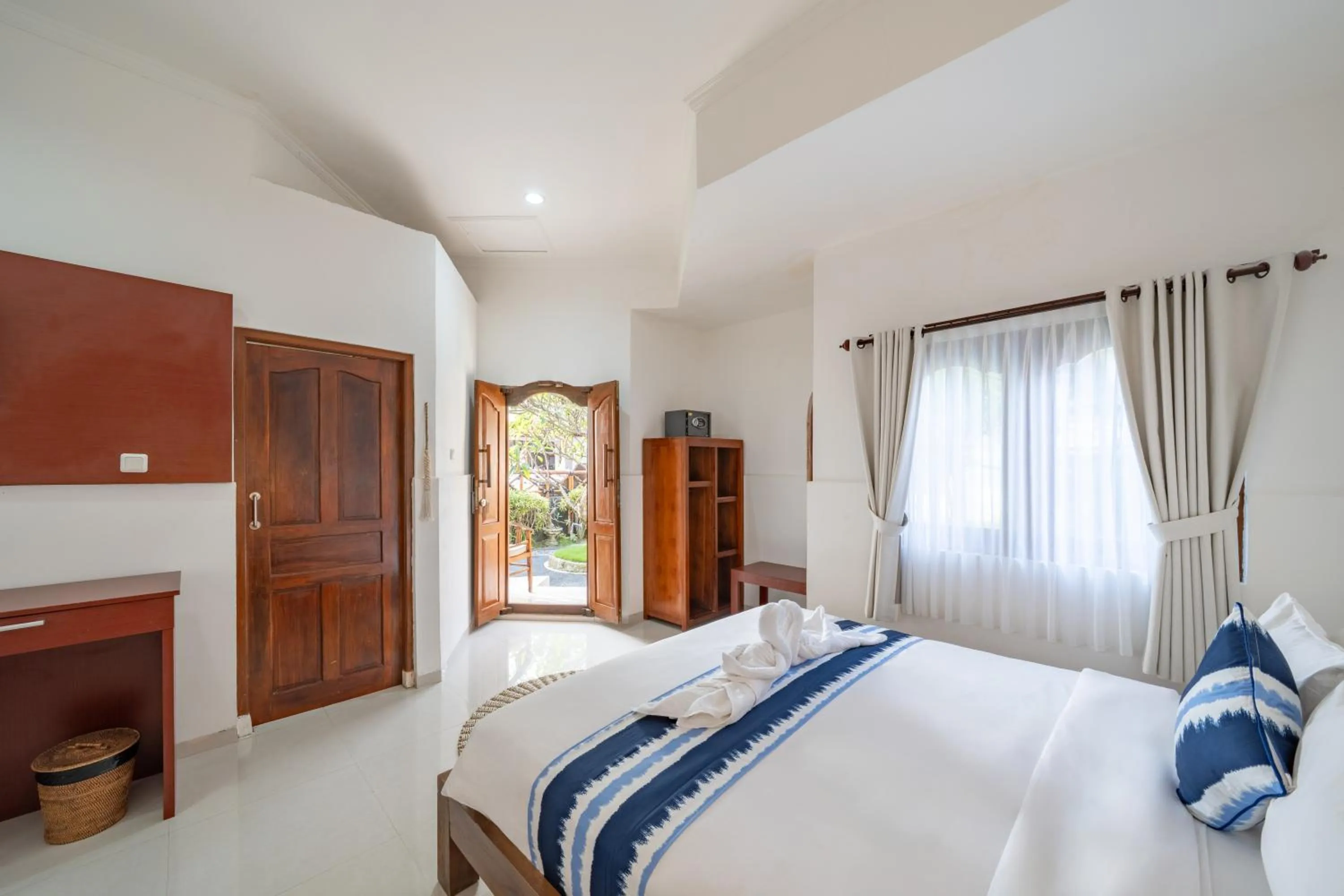 Bed in Nusa Indah Bungalow