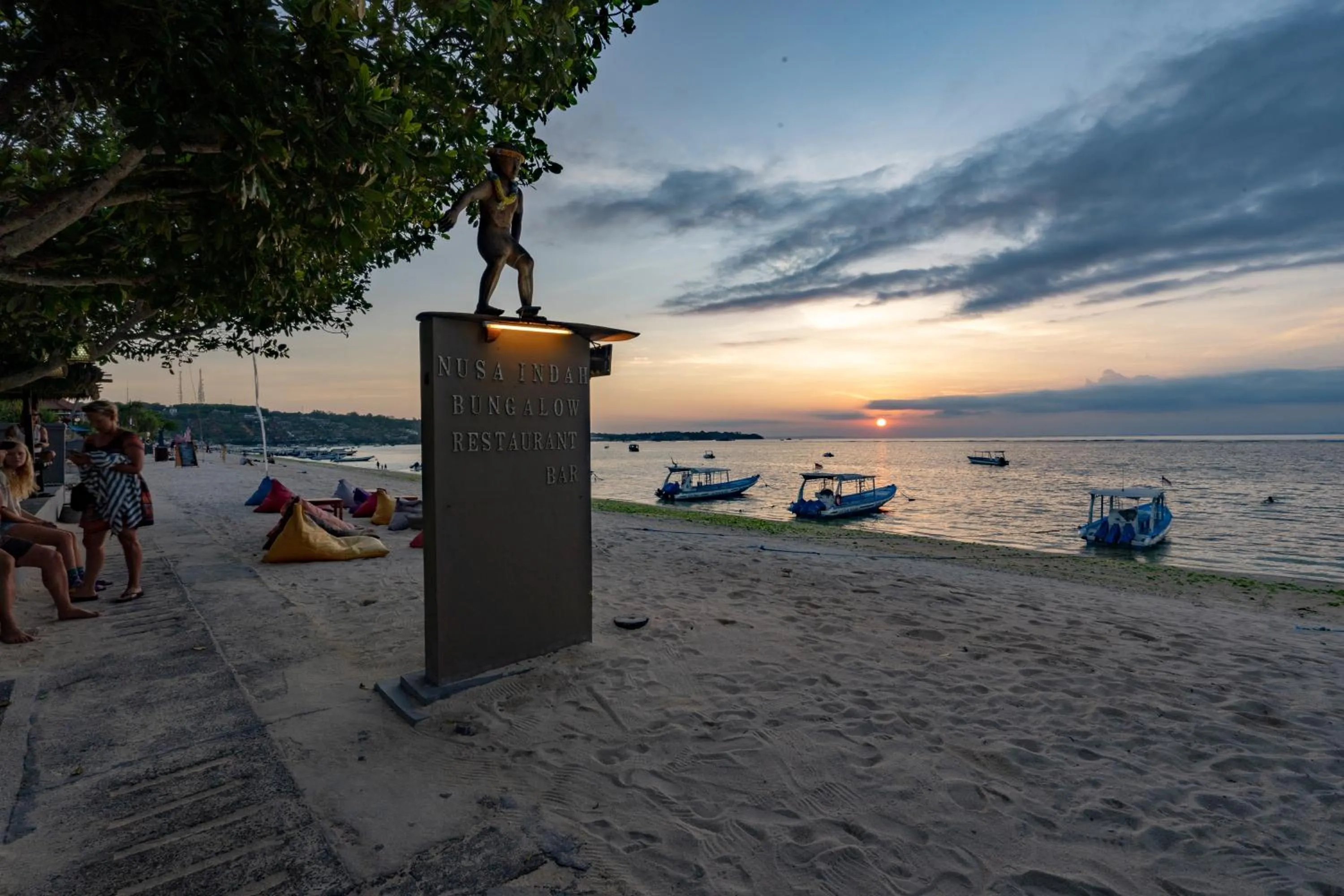 Beach in Nusa Indah Bungalow