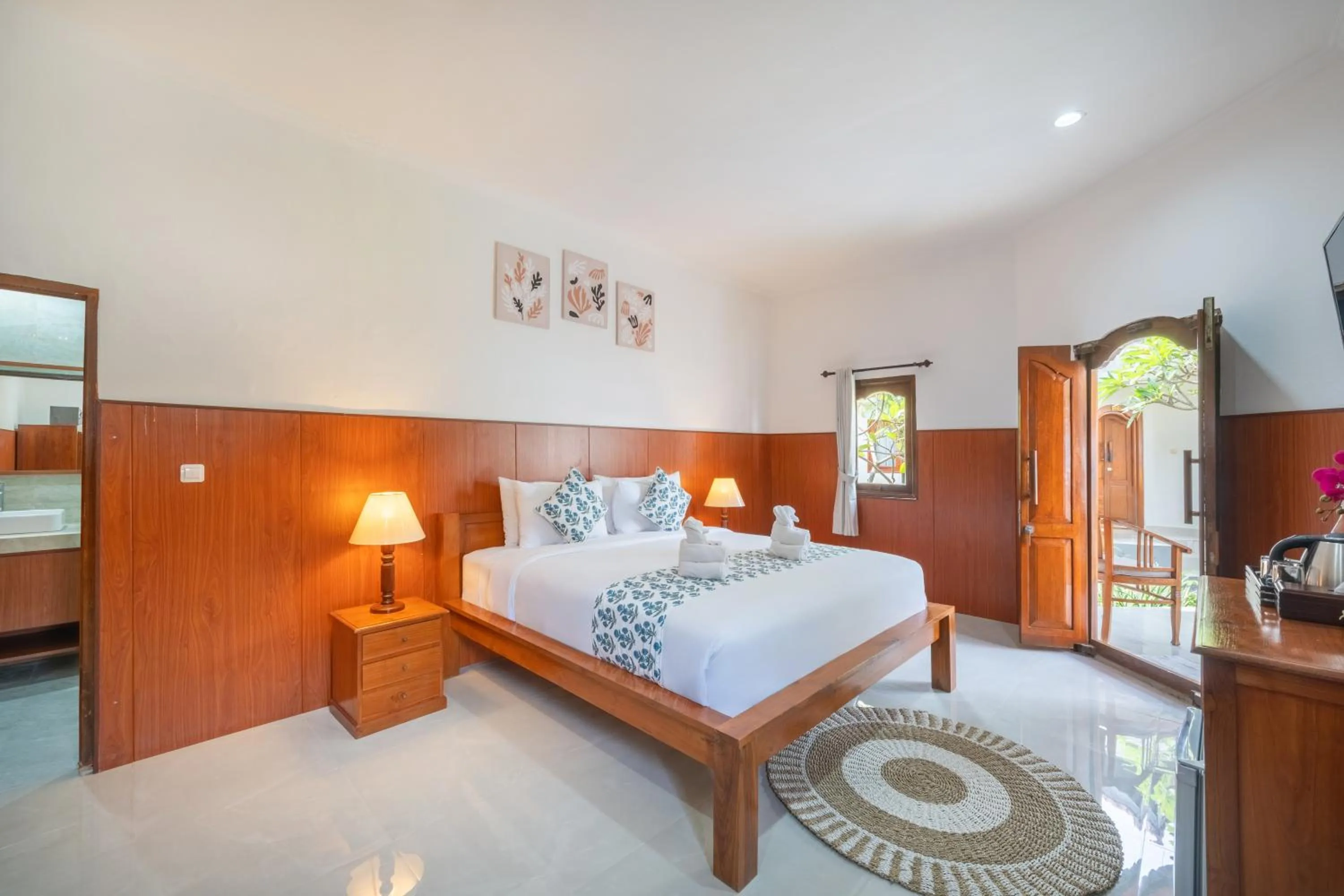 Bed in Nusa Indah Bungalow