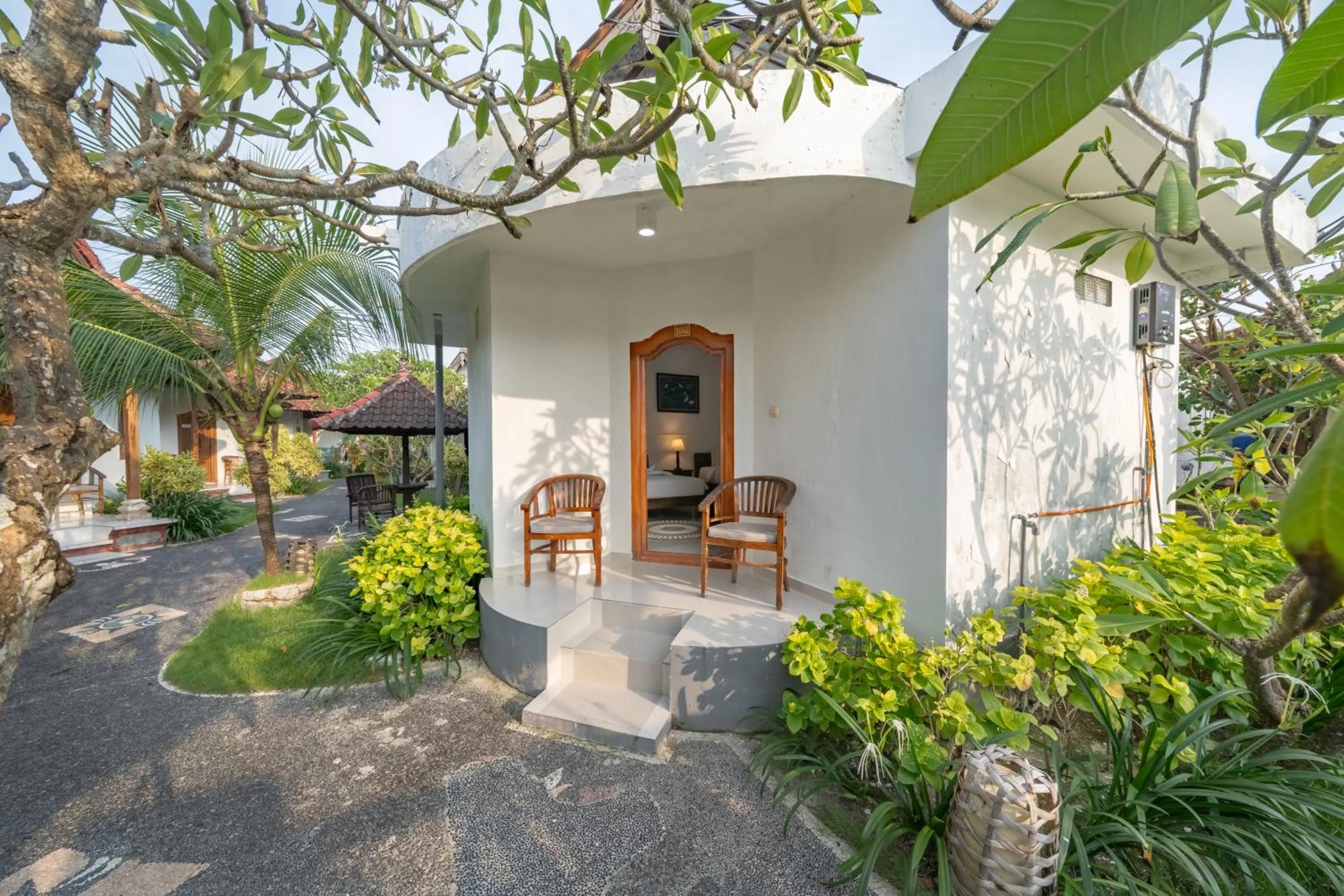 Nusa Indah Bungalow