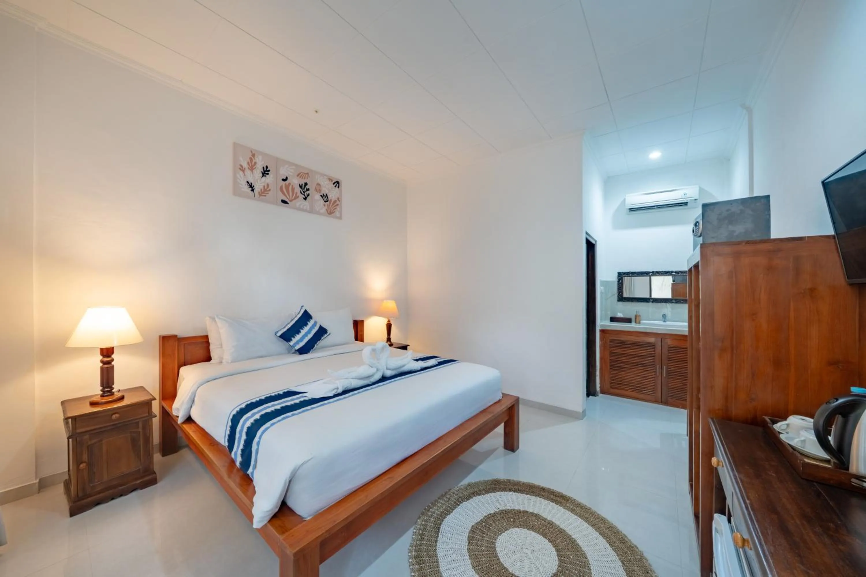 Bed in Nusa Indah Bungalow