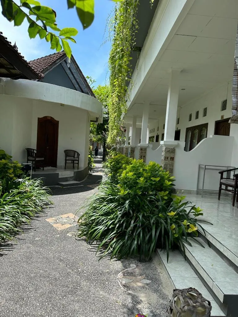 Property building in Nusa Indah Bungalow
