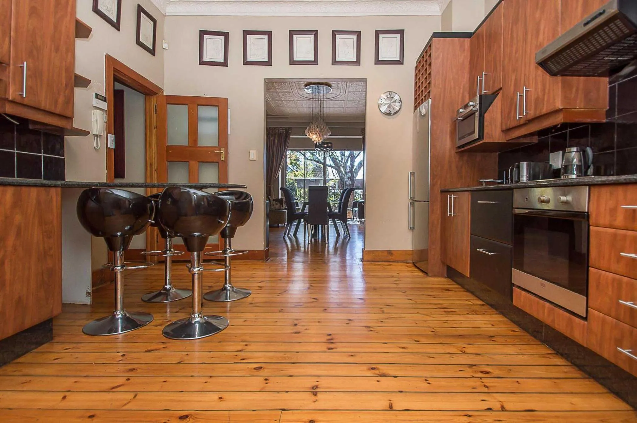 Kitchen or kitchenette in Saffron Guest House