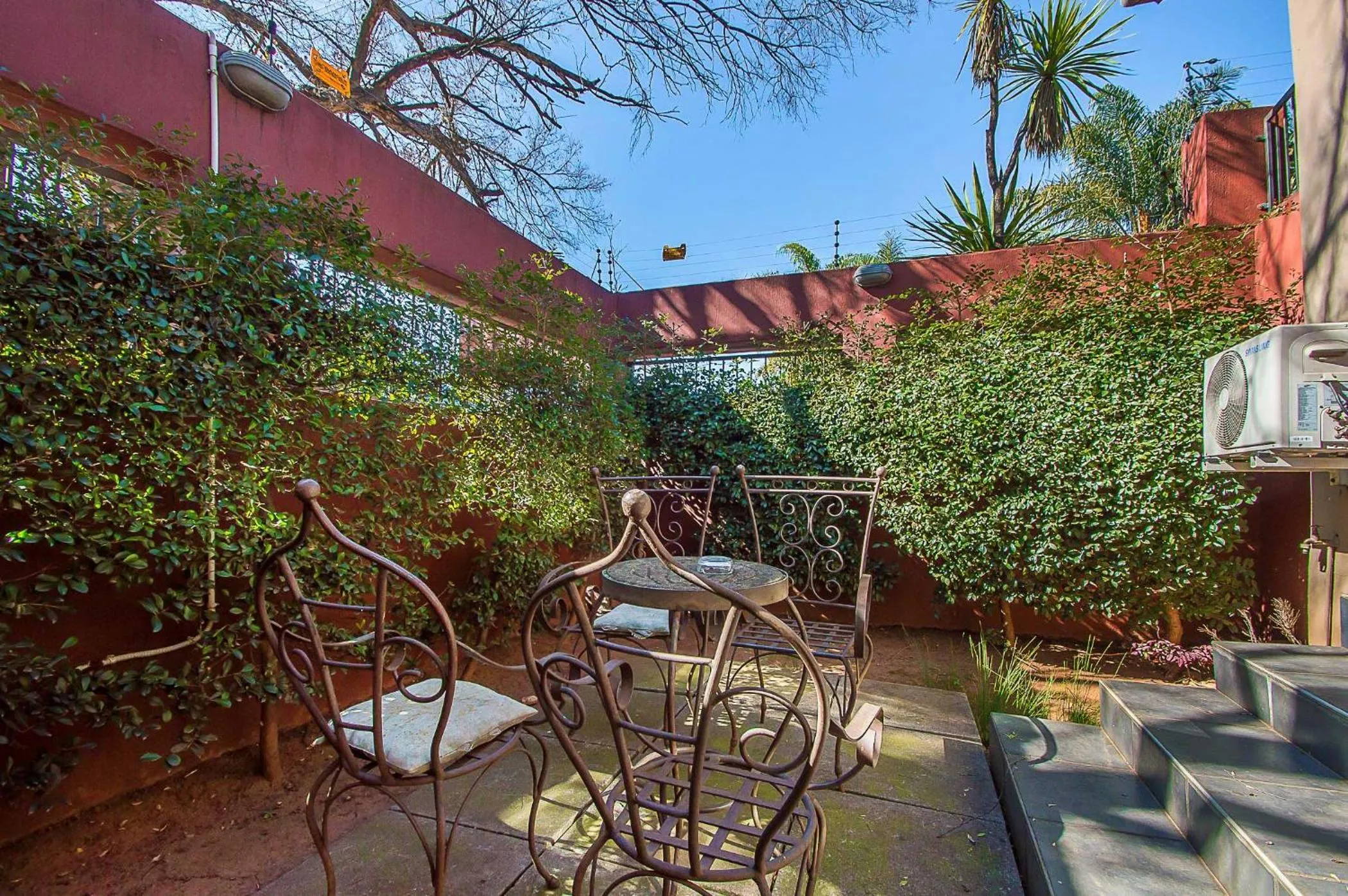 Garden in Saffron Guest House