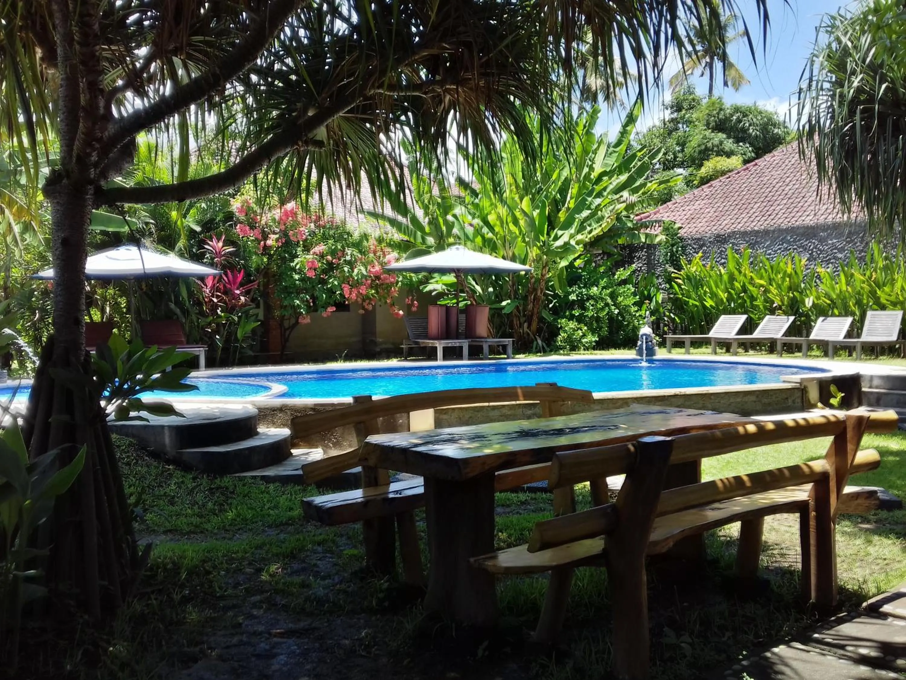 Swimming pool in Suka Sari Cottages