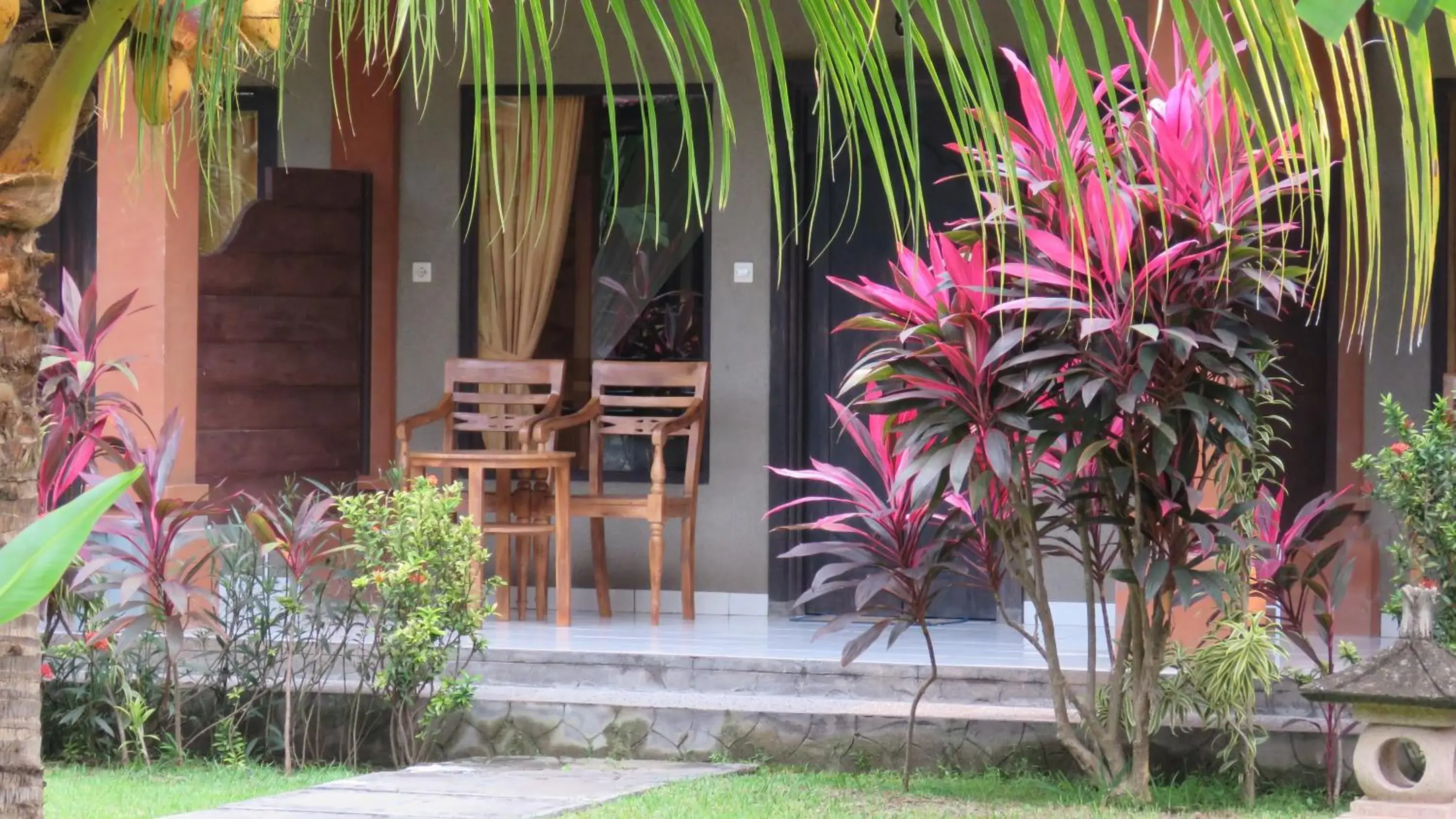 Superior Double or Twin Room in Suka Sari Cottages Superior Double or Twin Room in Suka Sari Cottages
