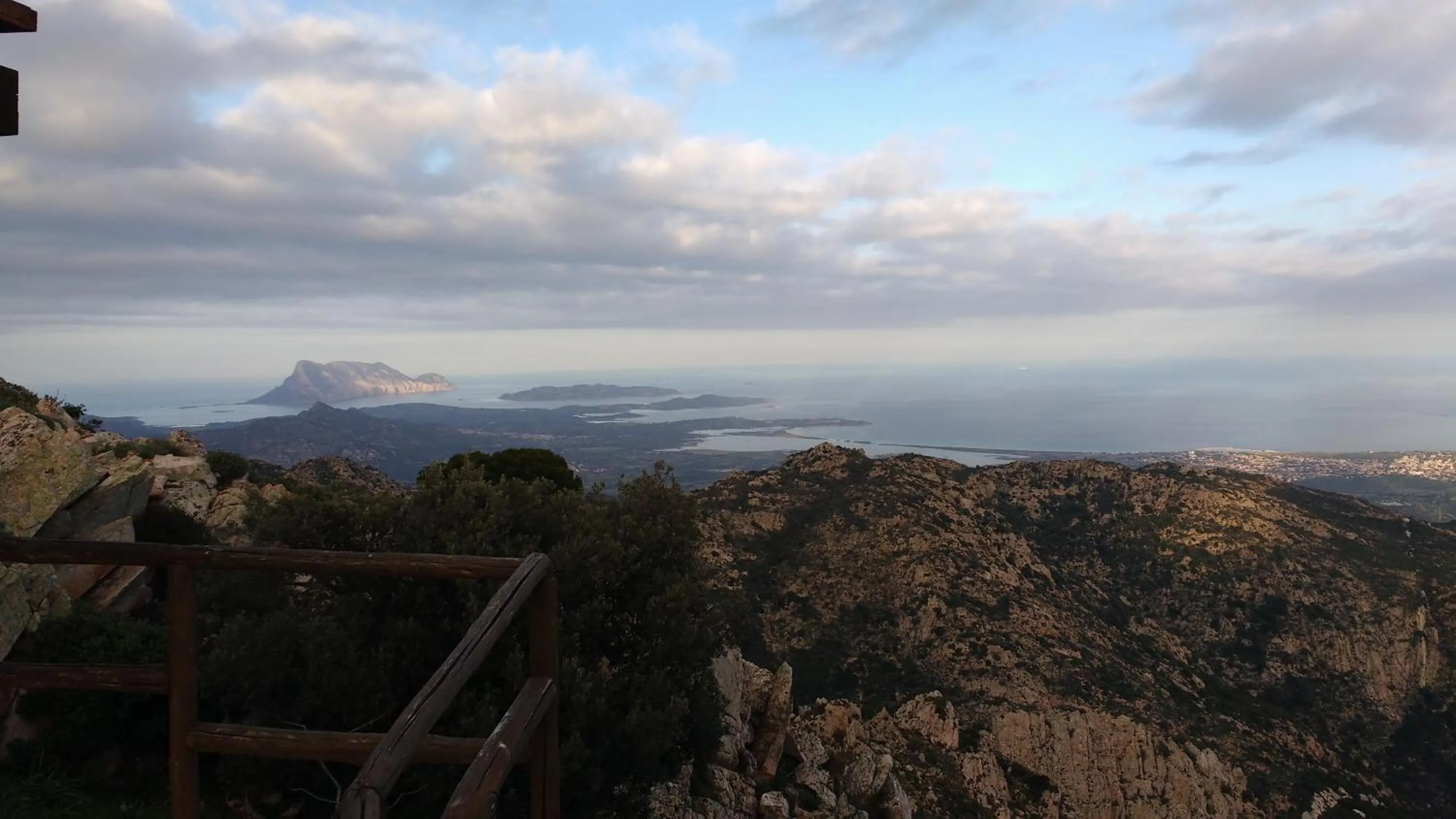 Beach in B&B LE ISOLE