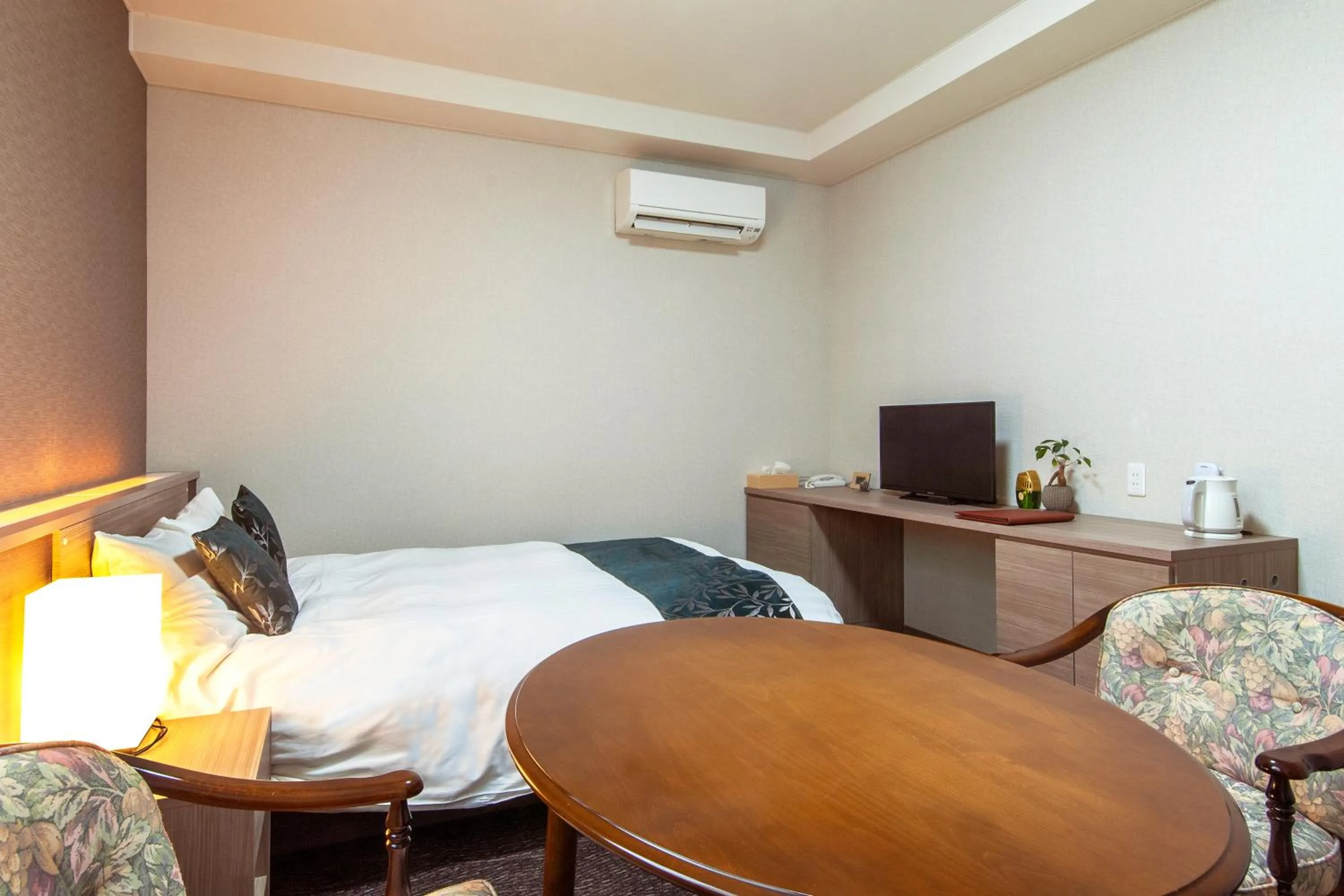 Communal lounge/ TV room, Bed in Oyado Yukizumi