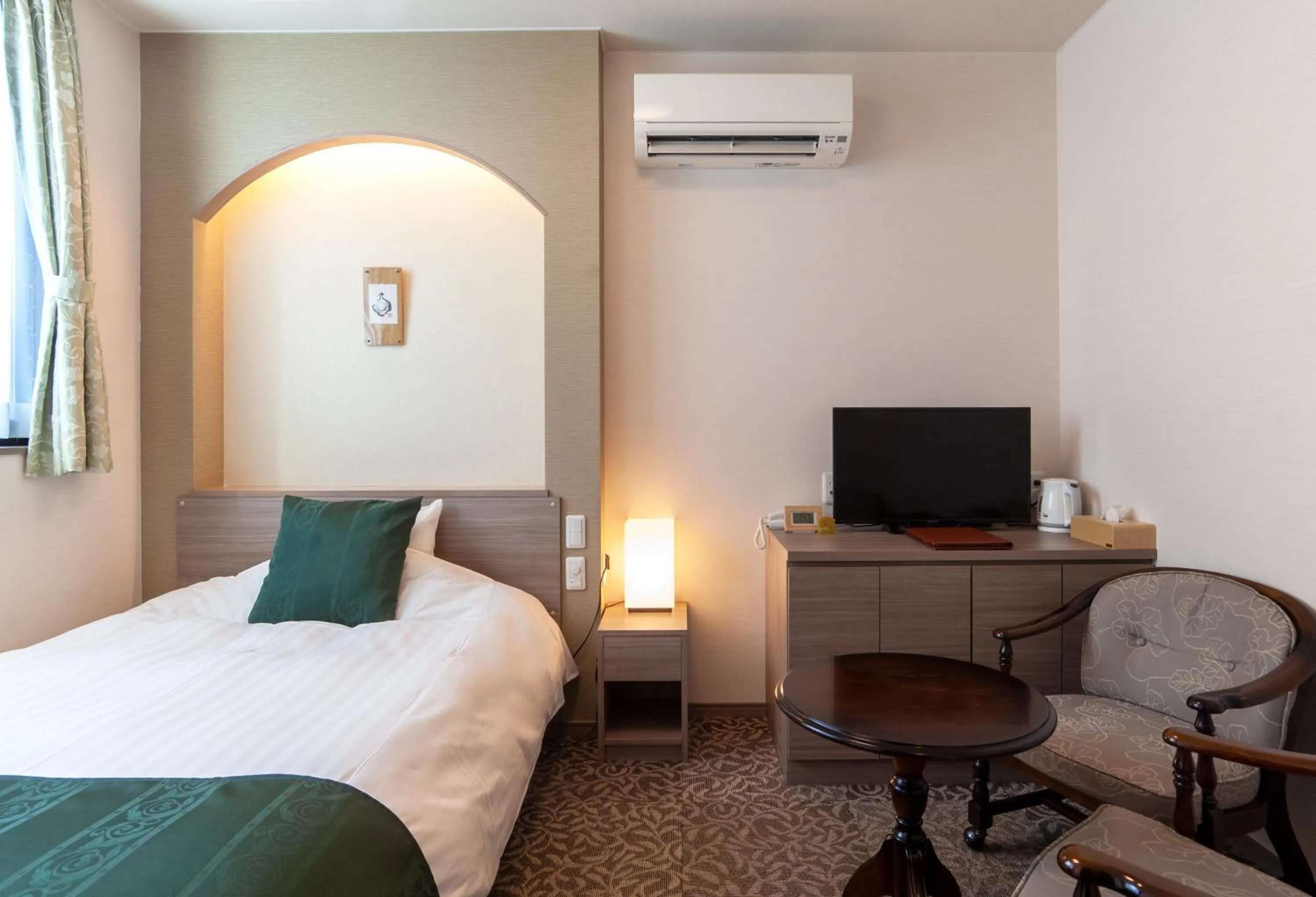 Communal lounge/ TV room, Bed in Oyado Yukizumi