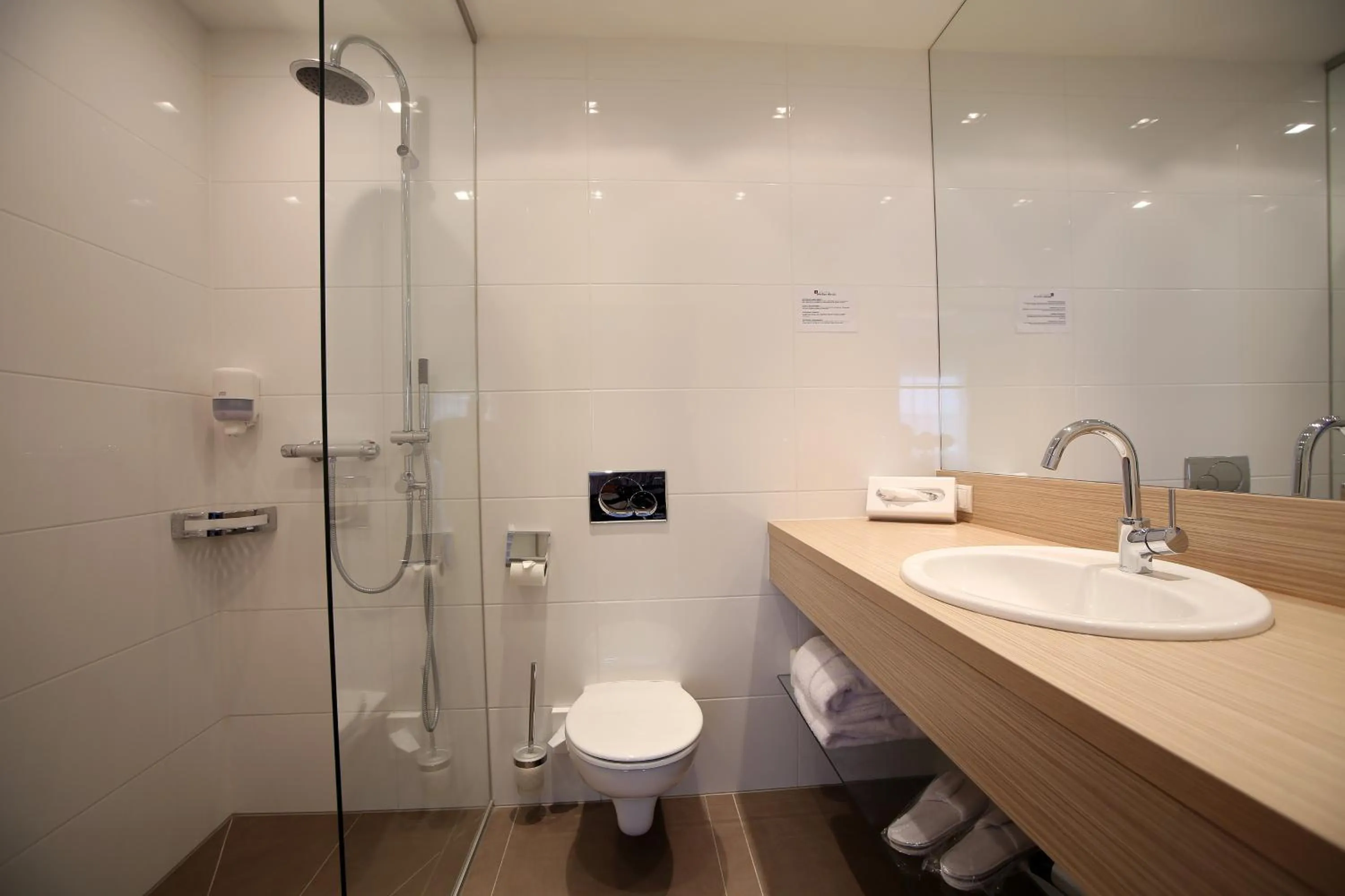 Bathroom in AKTIVHOTEL Weisser Hirsch