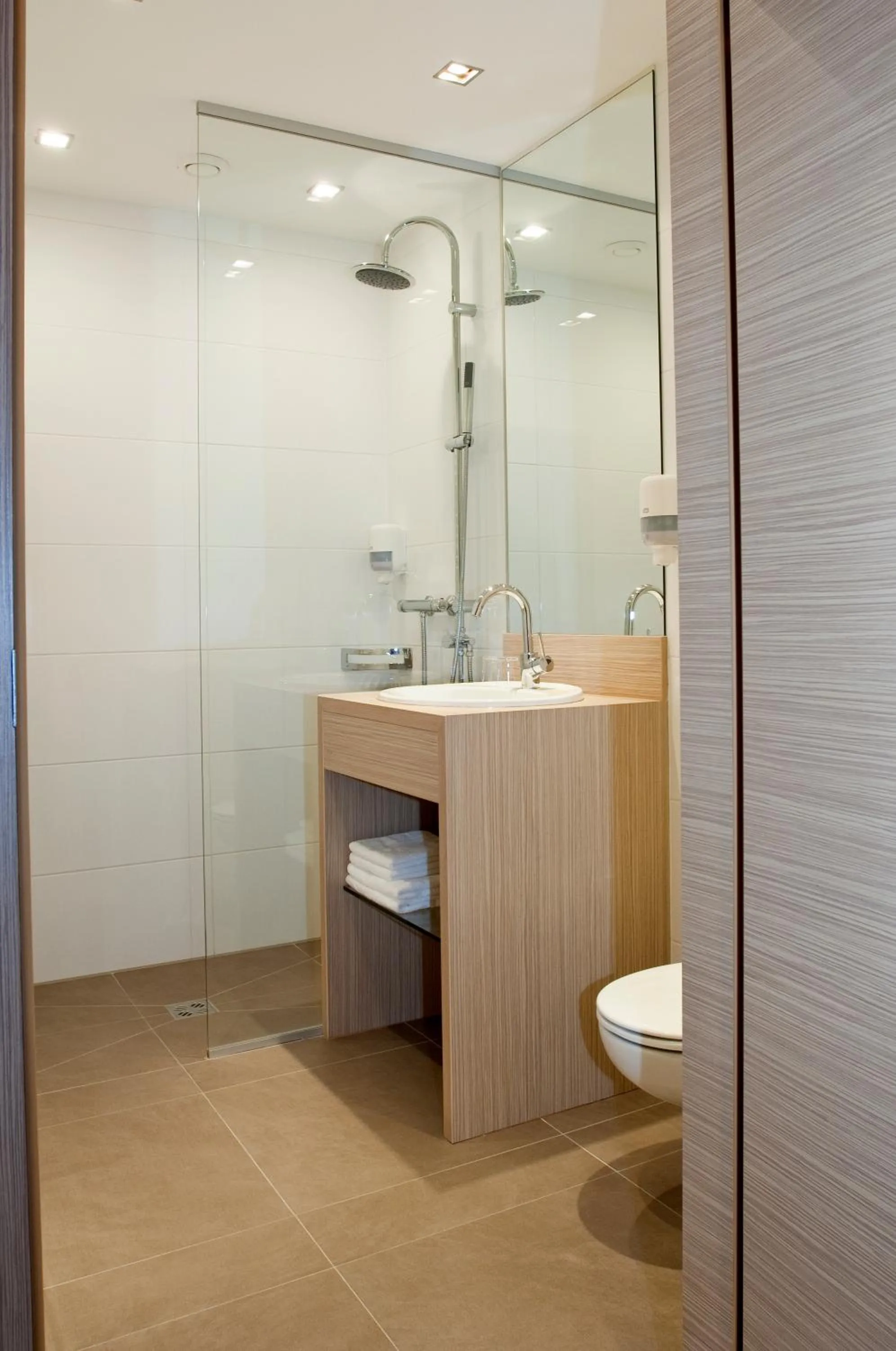 Bathroom in AKTIVHOTEL Weisser Hirsch