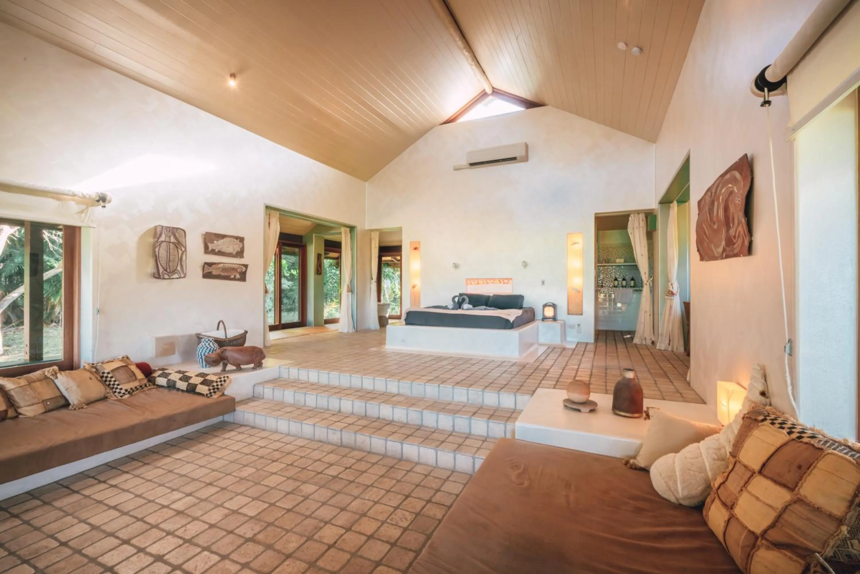 Photo of the whole room in Paradise Cove Villa