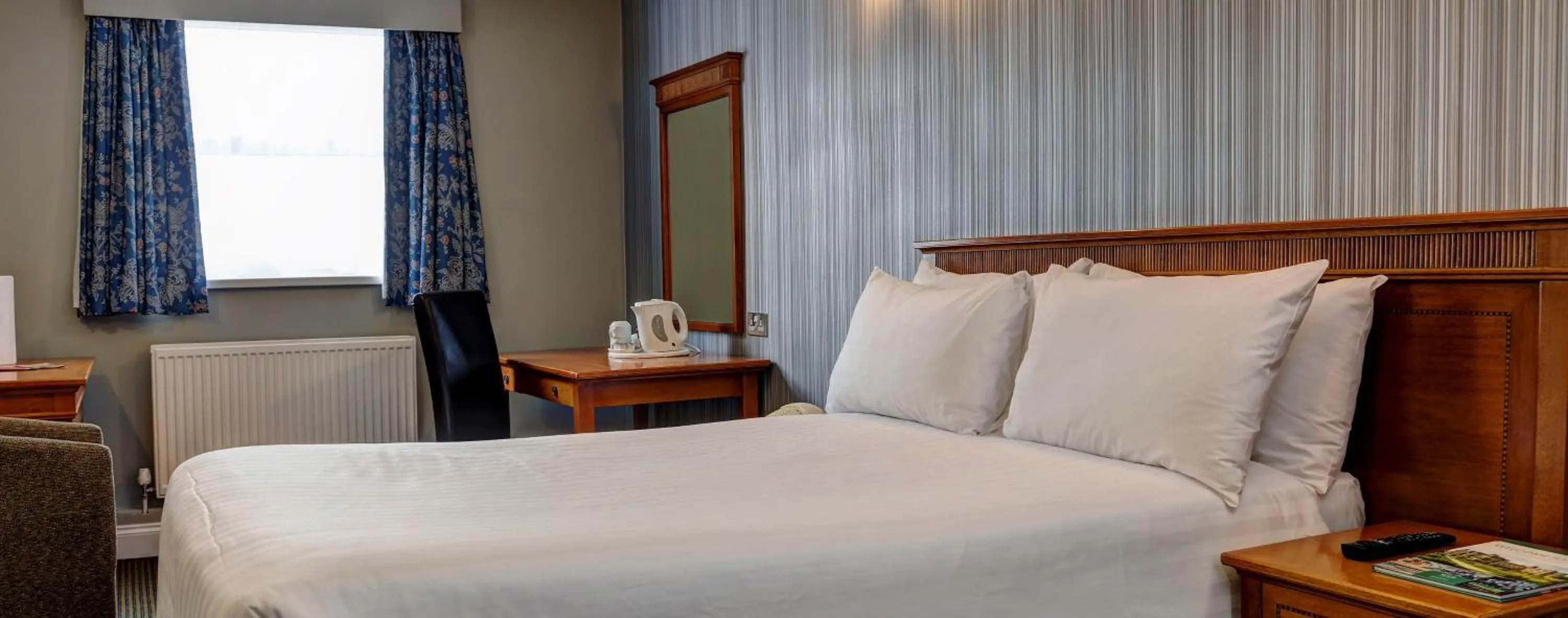 Bedroom, Bed in Best Western Thurrock Hotel