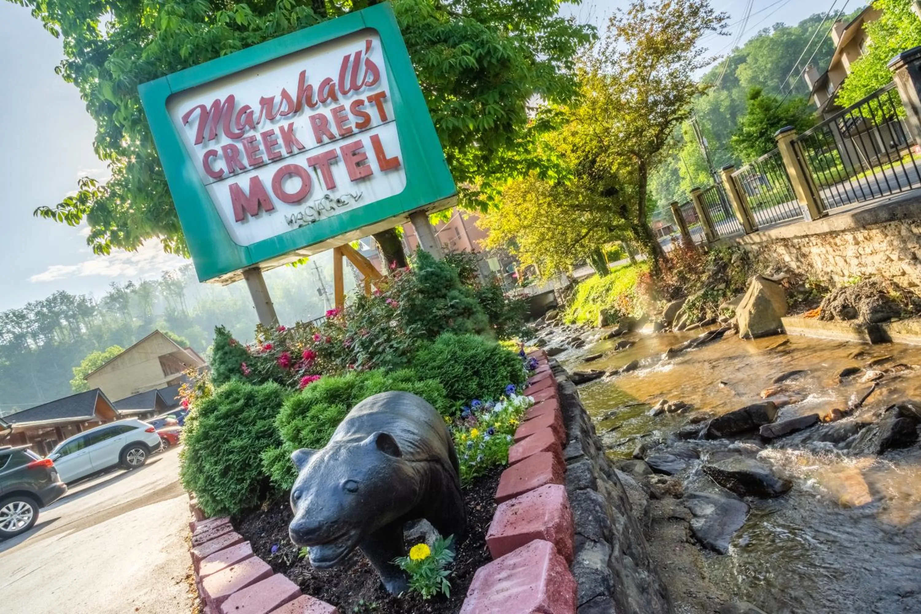 Property building in Marshall's Creek Rest Motel