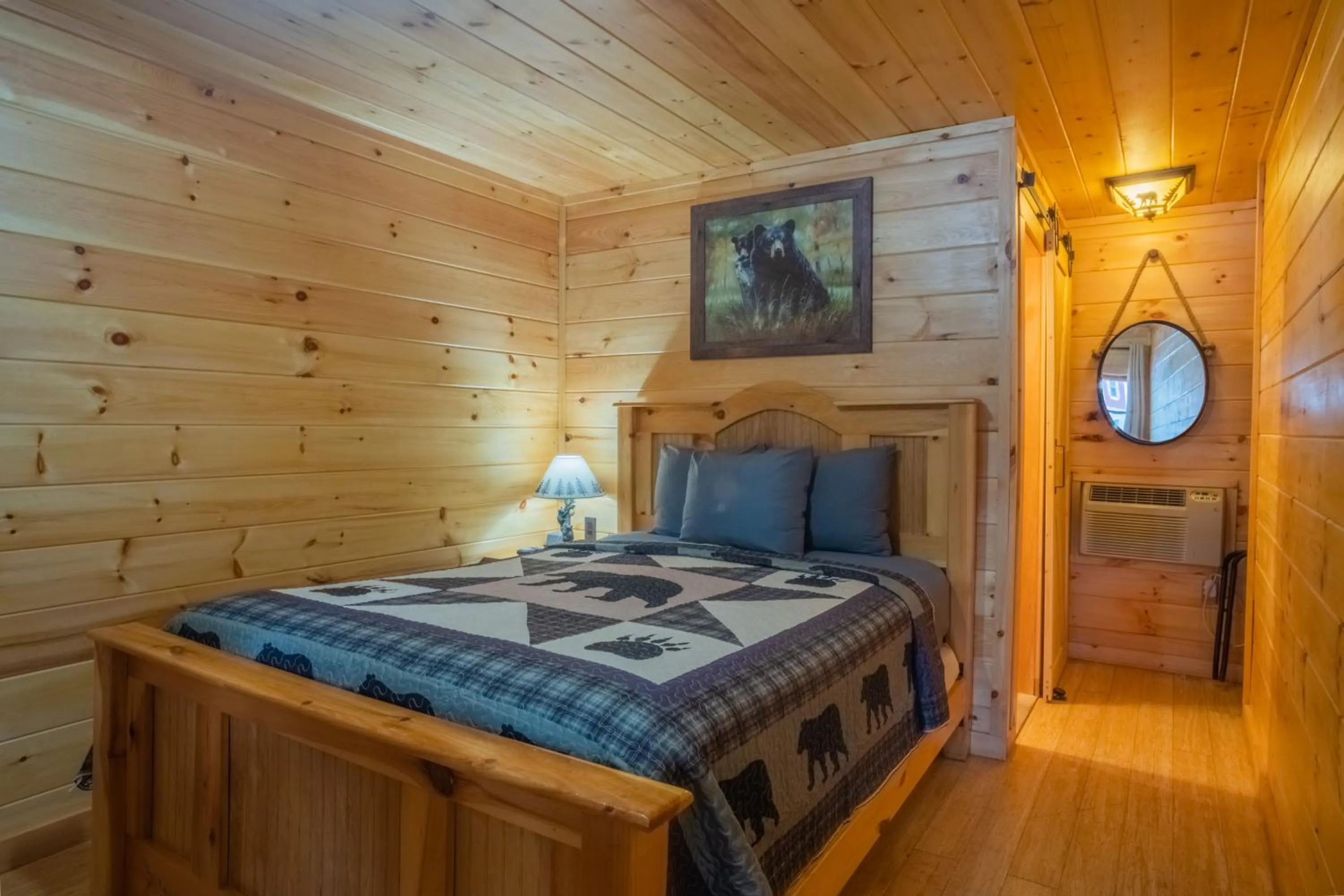 Bed in Marshall's Creek Rest Motel