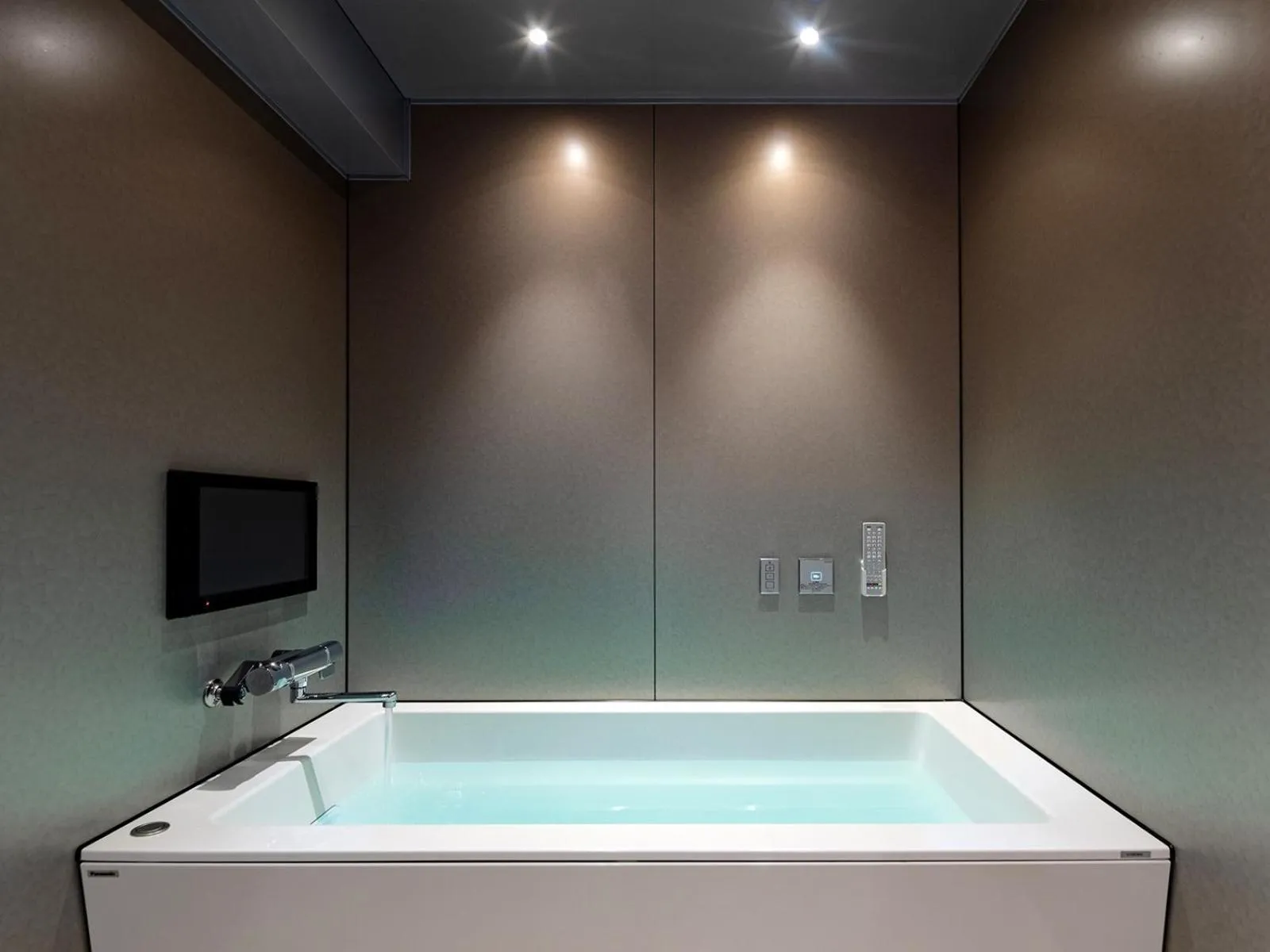 The OneFive Osaka Namba Kuromon