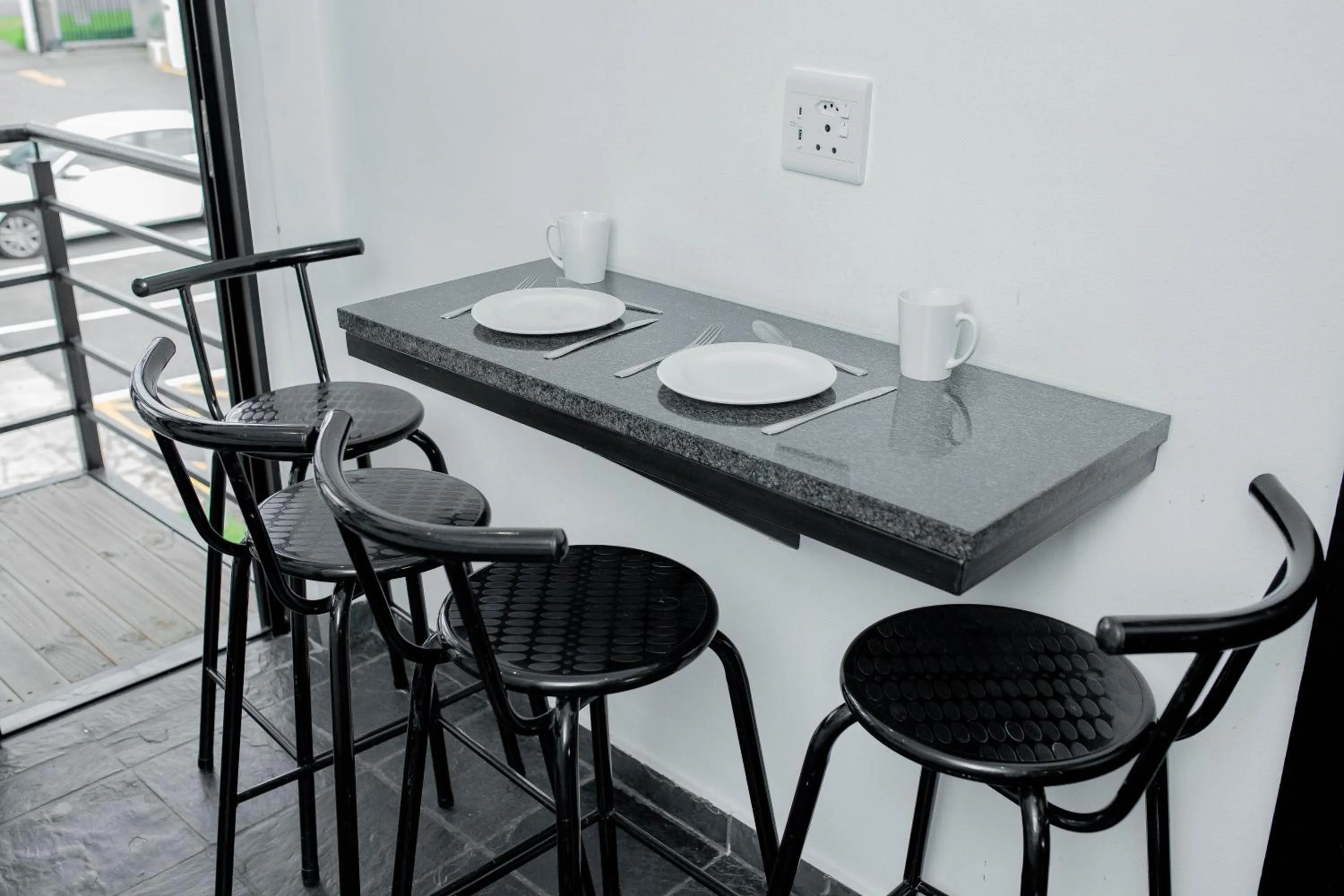 Balcony/Terrace in Vetho 1 Apartments OR Tambo Airport