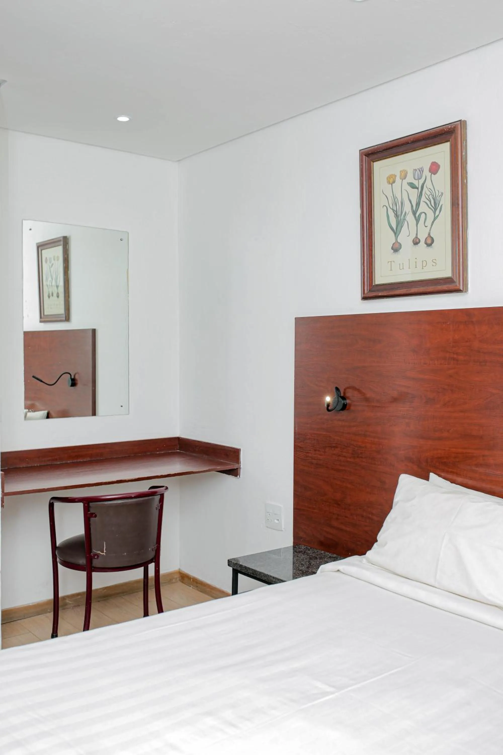 Bed in Vetho 1 Apartments OR Tambo Airport