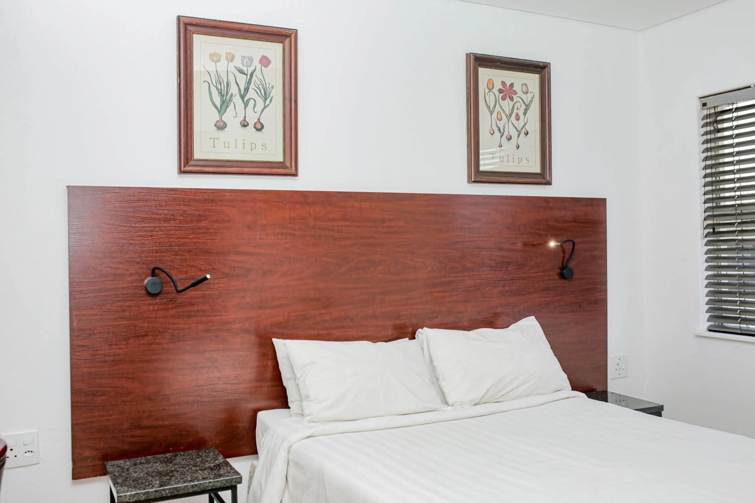 Bed in Vetho 1 Apartments OR Tambo Airport