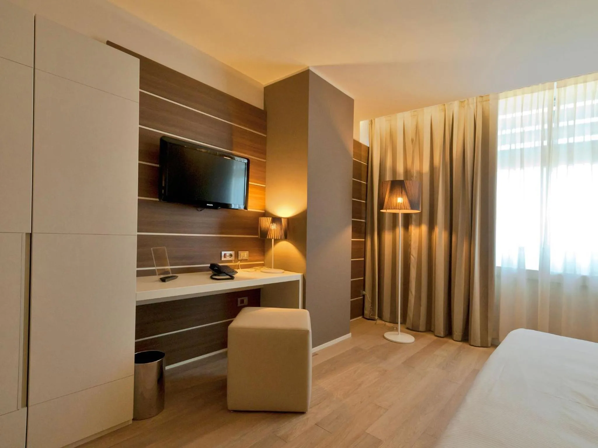 Photo of the whole room, Bed in Hotel Glamour