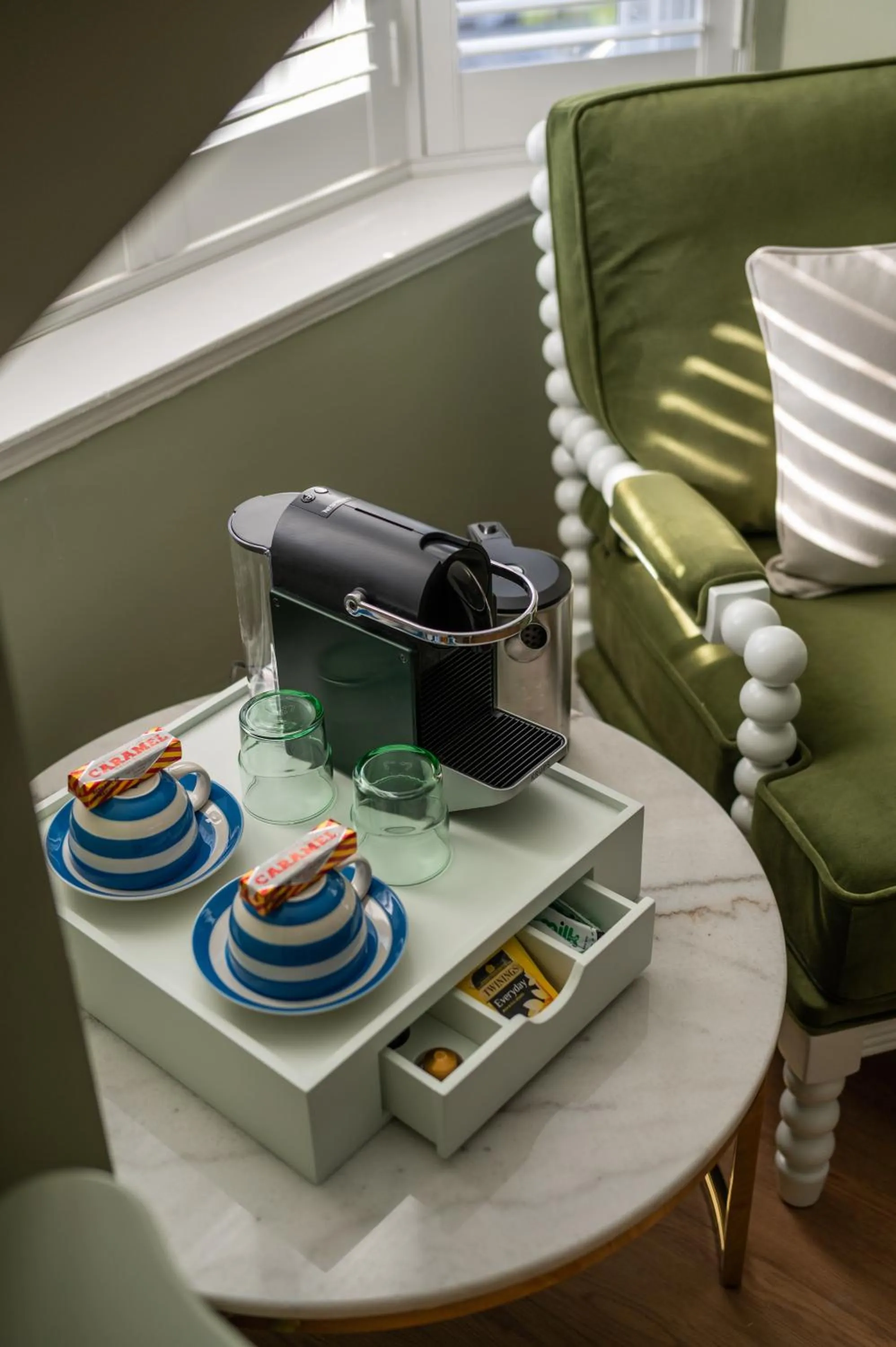 Coffee/tea facilities in No. 53 Frederick Street