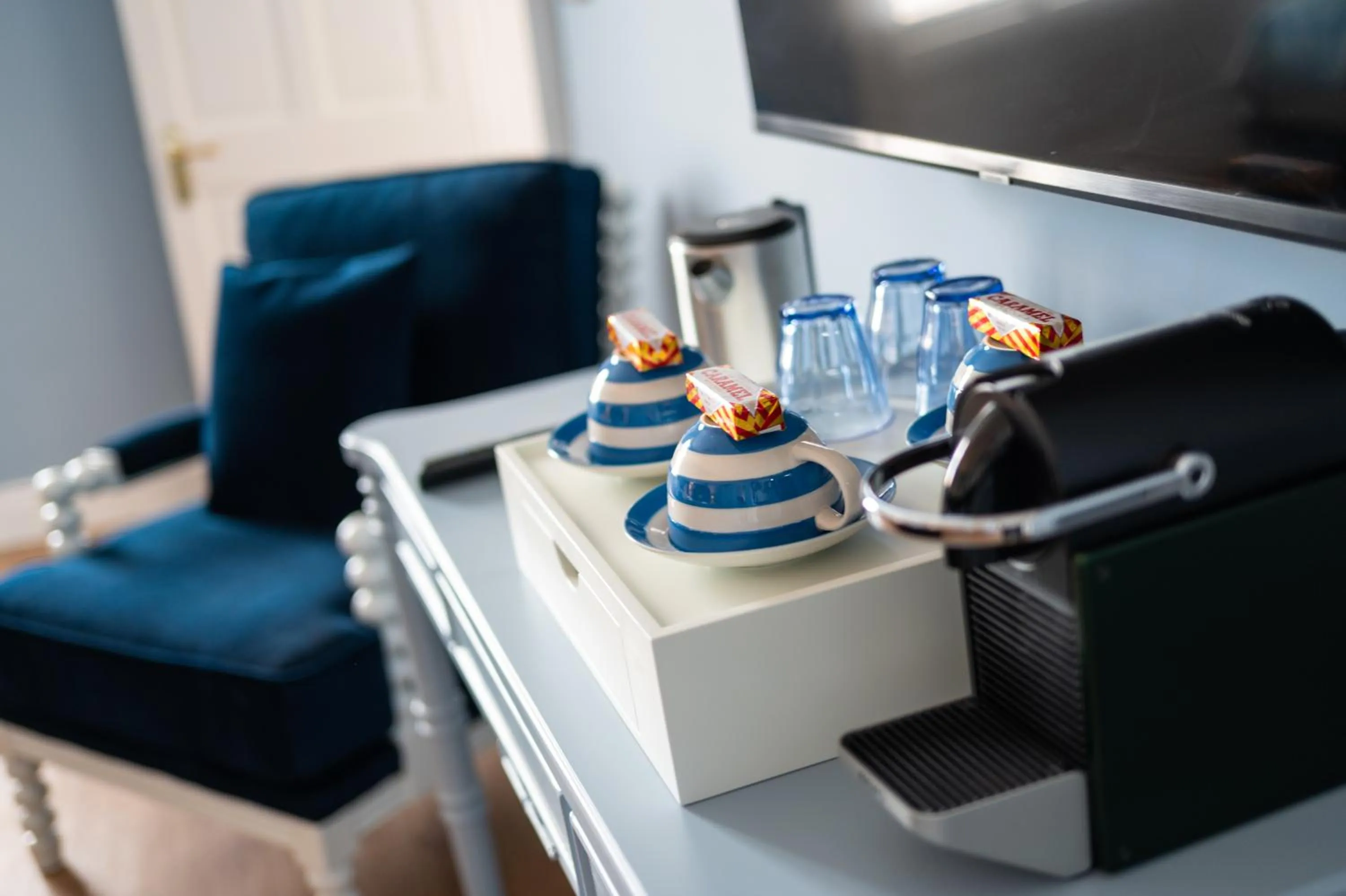 Coffee/tea facilities in No. 53 Frederick Street