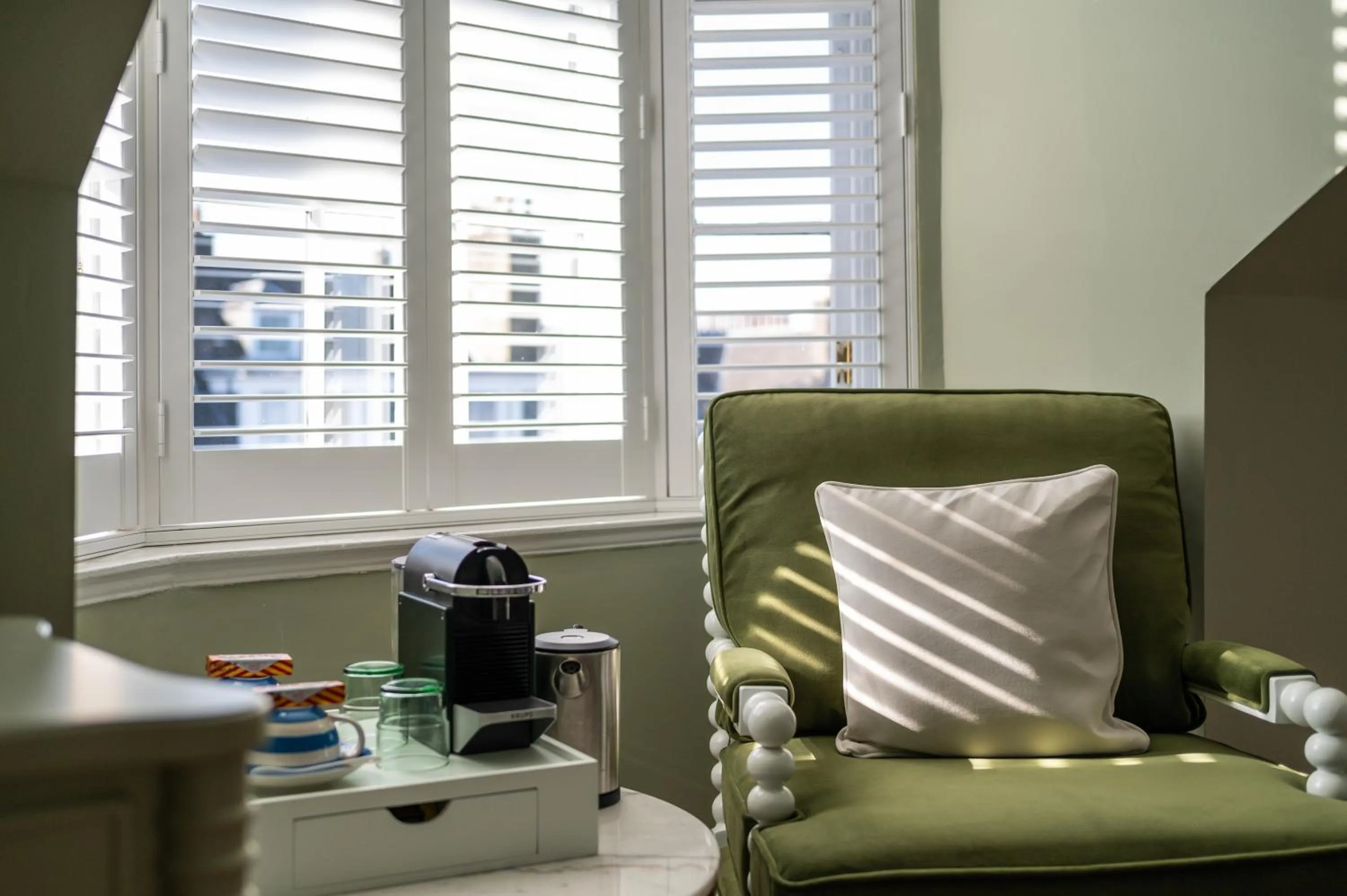 Coffee/tea facilities in No. 53 Frederick Street