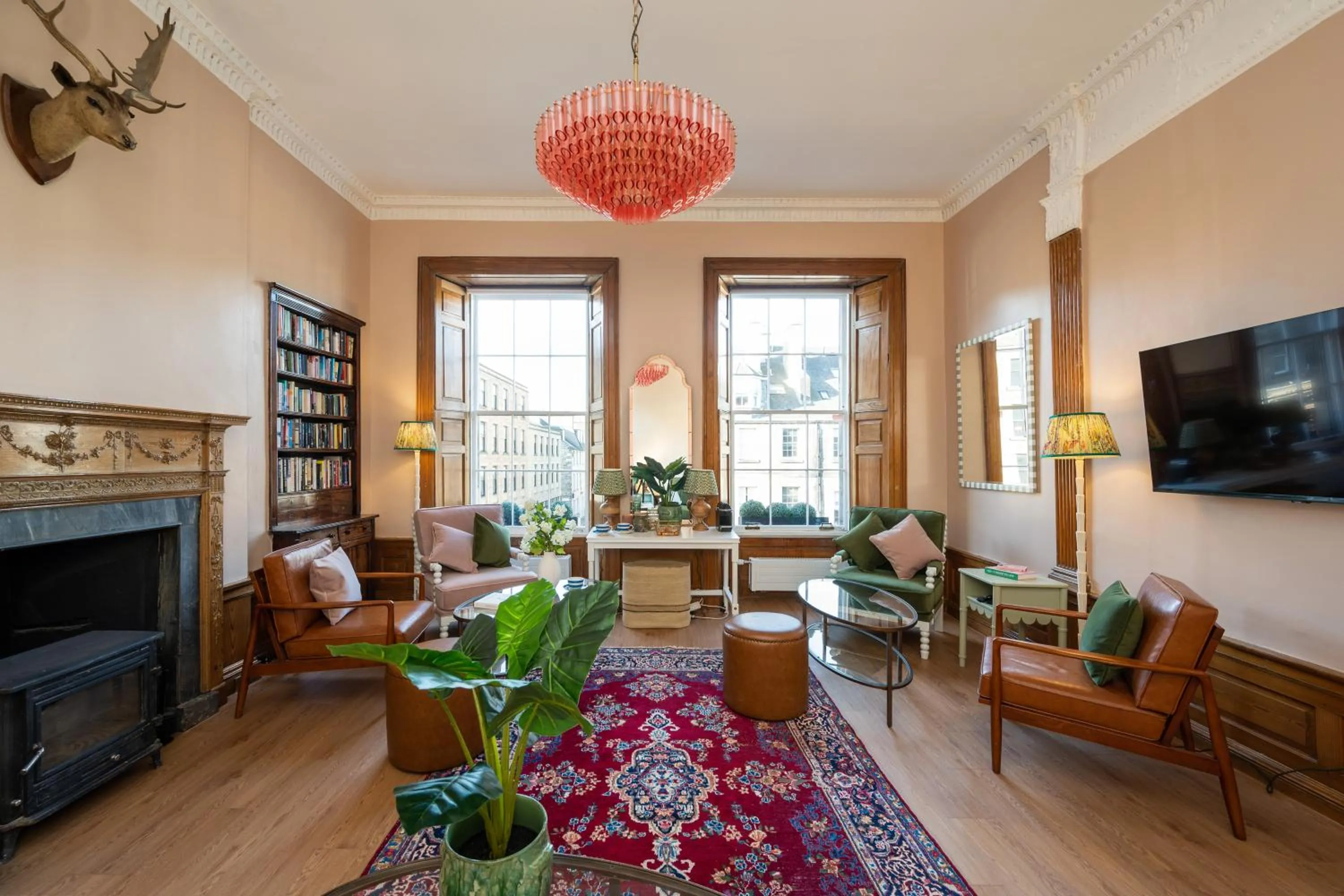 Communal lounge/ TV room in No. 53 Frederick Street