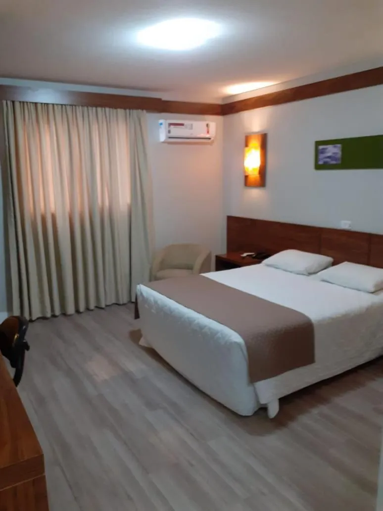 Bed in Hotel Le Canard Lages