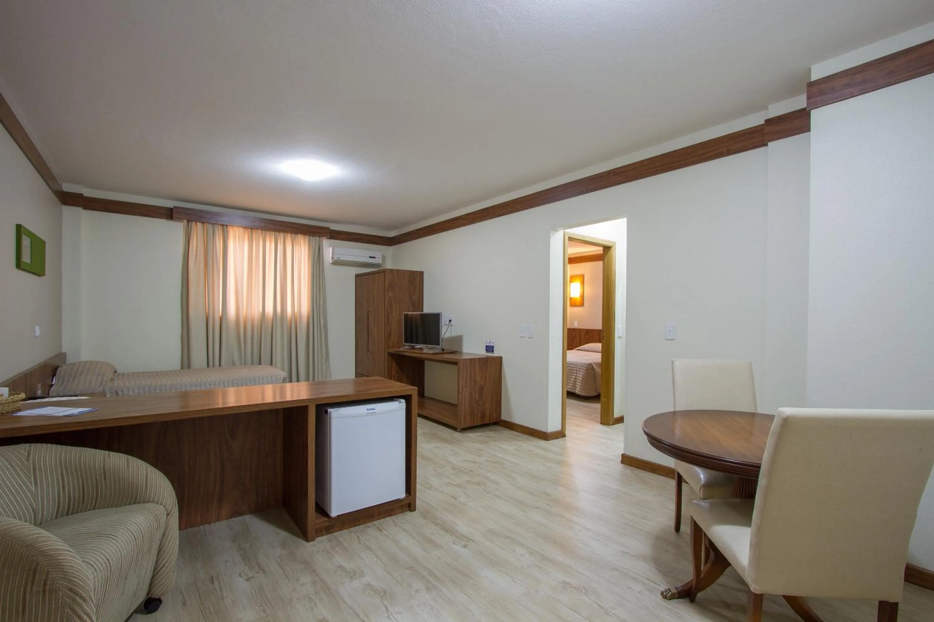 Photo of the whole room in Hotel Le Canard Lages