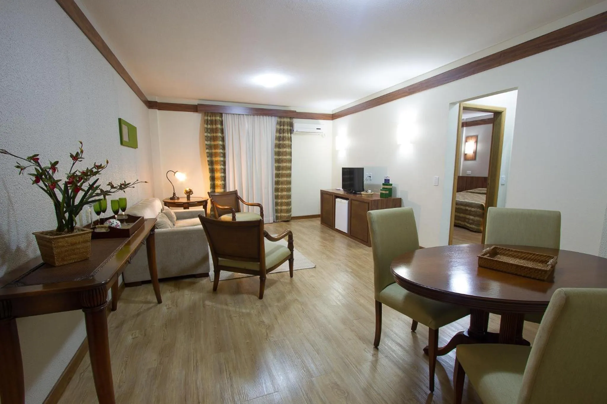 TV and multimedia in Hotel Le Canard Lages