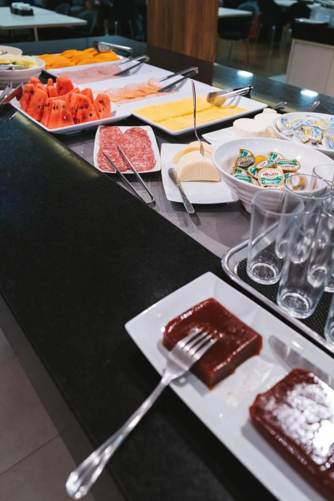 Breakfast in Hotel Le Canard Lages