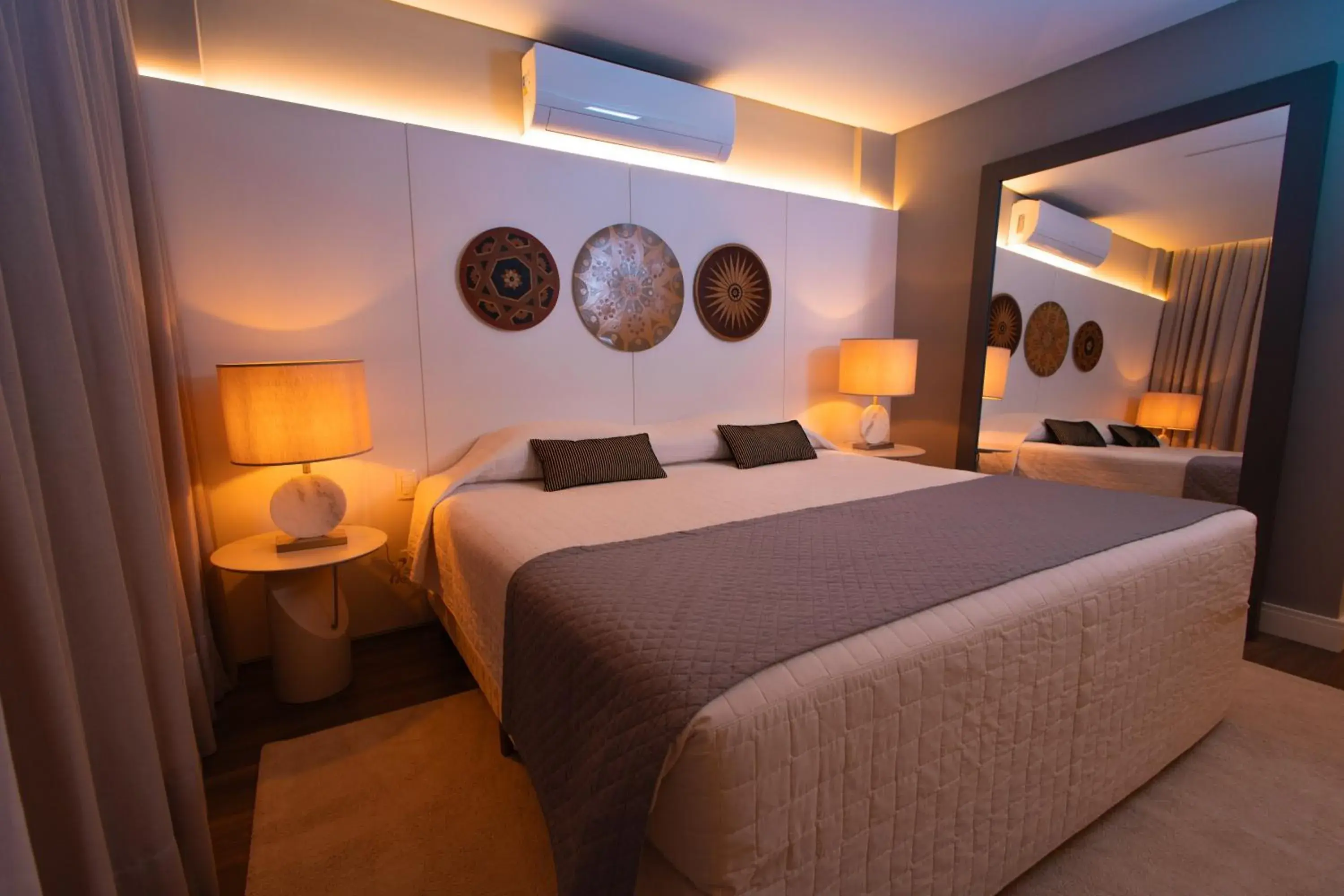 Suite with Spa Bath in Hotel Le Canard Lages Suite with Spa Bath in Hotel Le Canard Lages